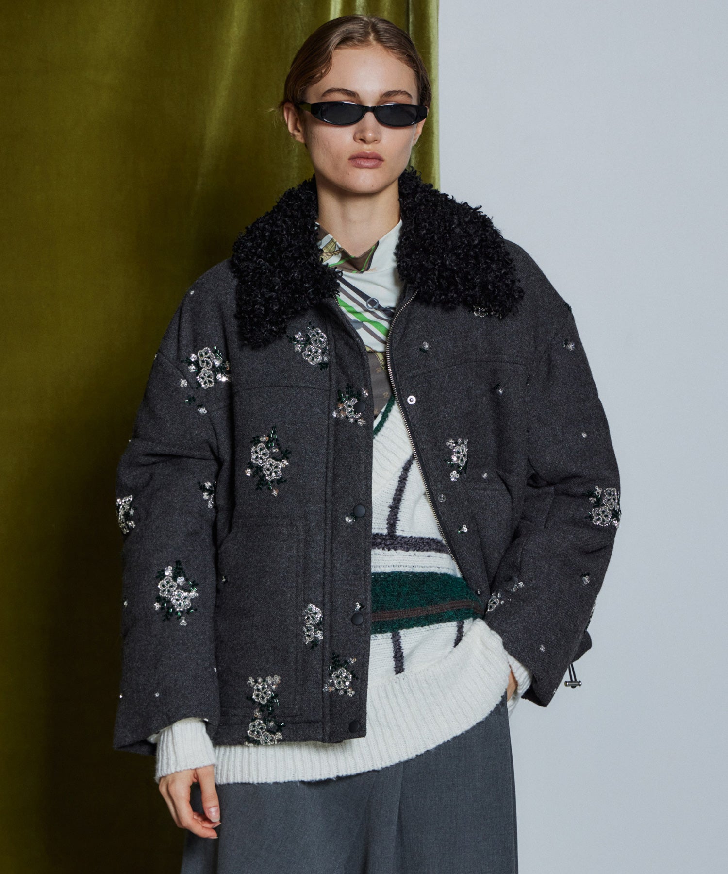 [26WINTER COLLECTION] 2WAY 领 Bijou 刺绣羽绒外套