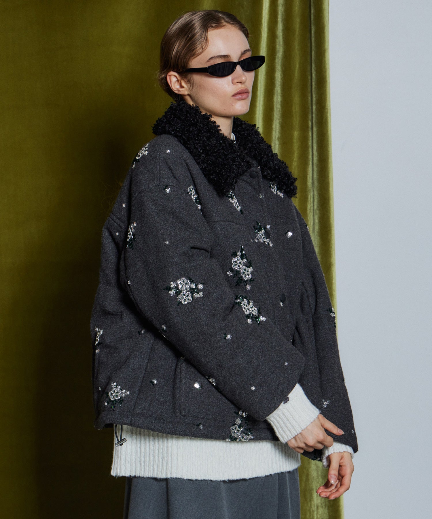 [26WINTER COLLECTION] 2WAY 领 Bijou 刺绣羽绒外套