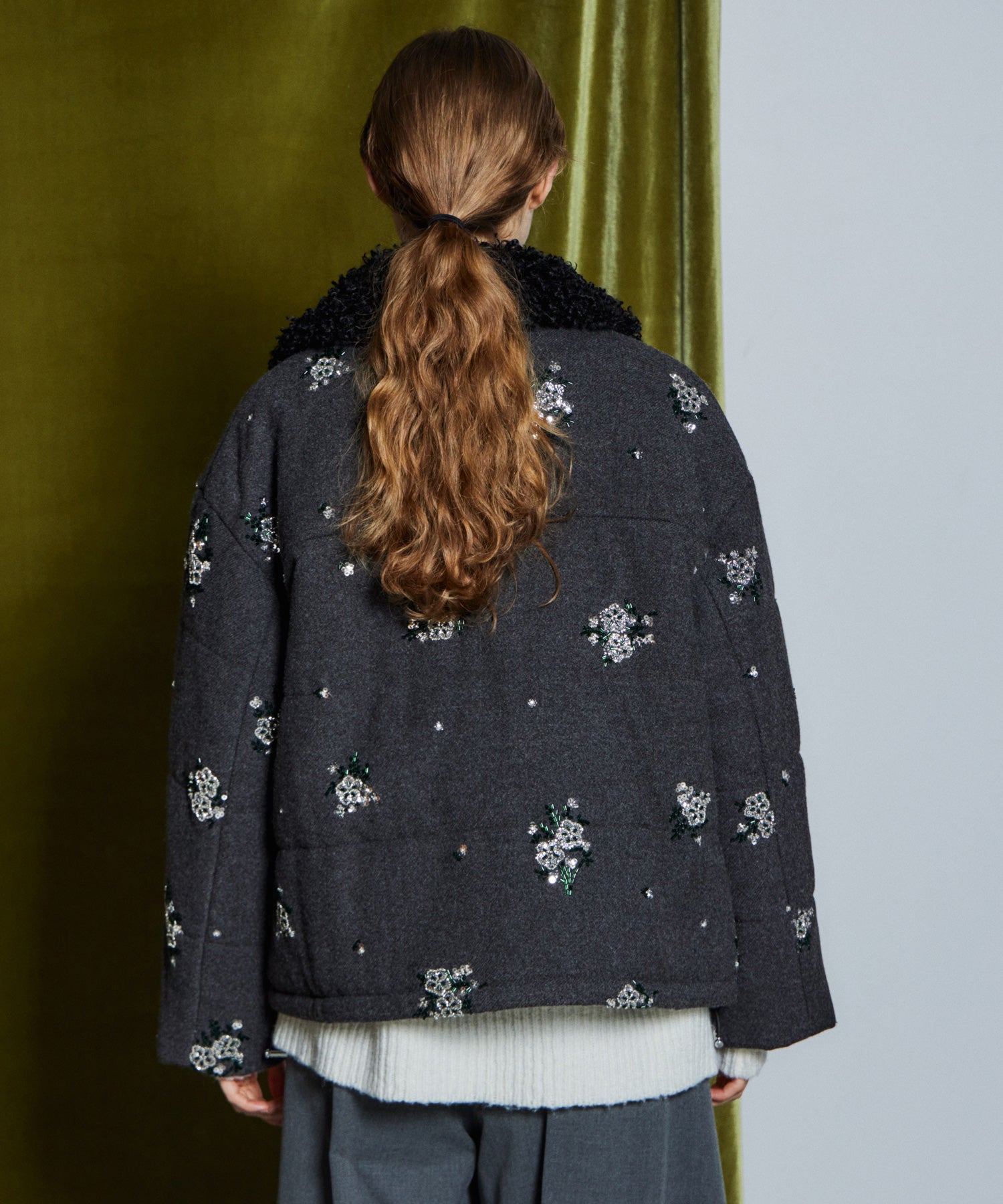 [26WINTER COLLECTION] 2WAY 领 Bijou 刺绣羽绒外套