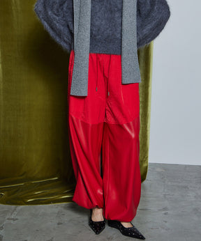 [26WINTER COLLECTION] 纯素皮革对接休闲裤