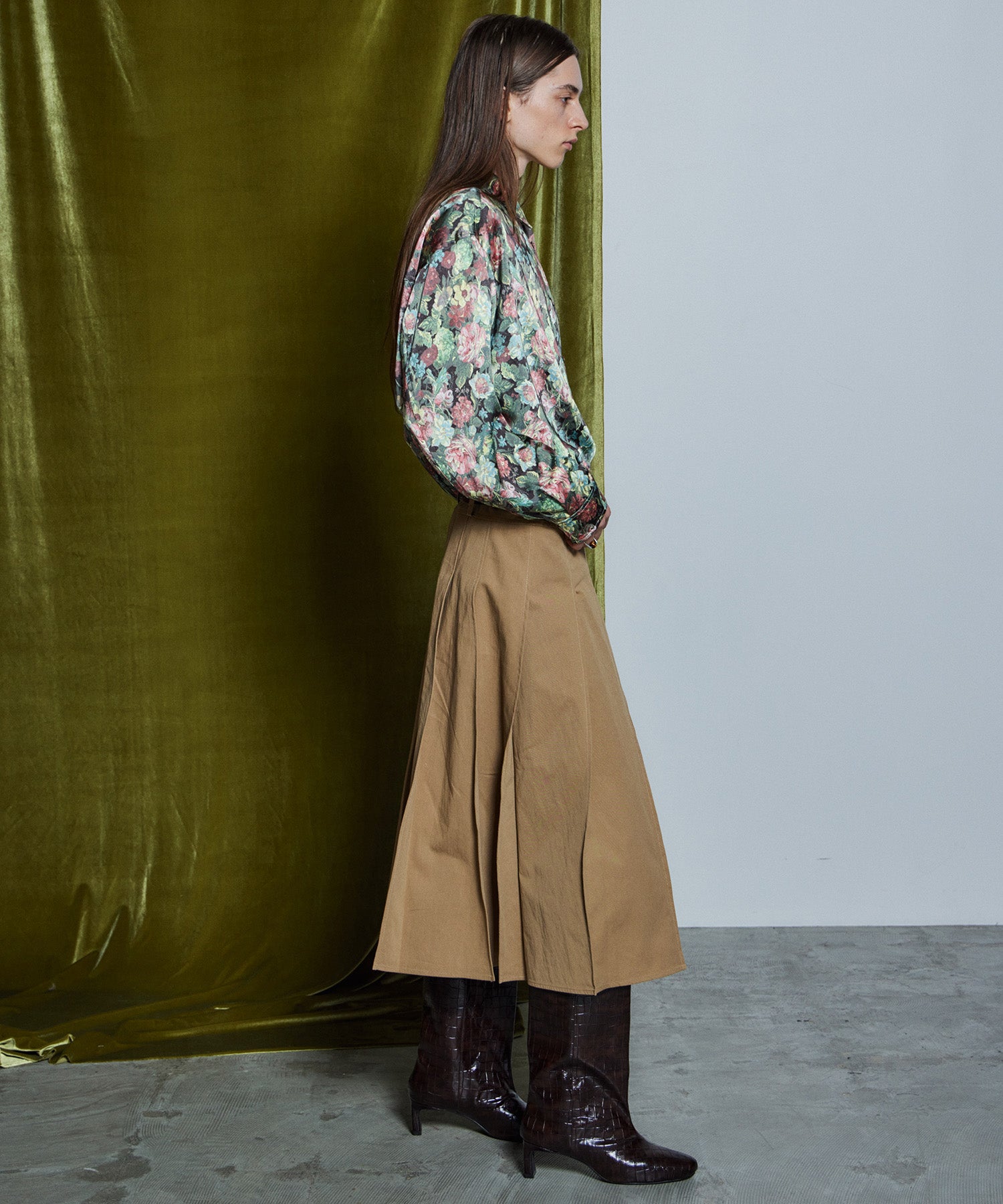 【26WINTER COLLECTION】Gobelin Floral Print Shirt