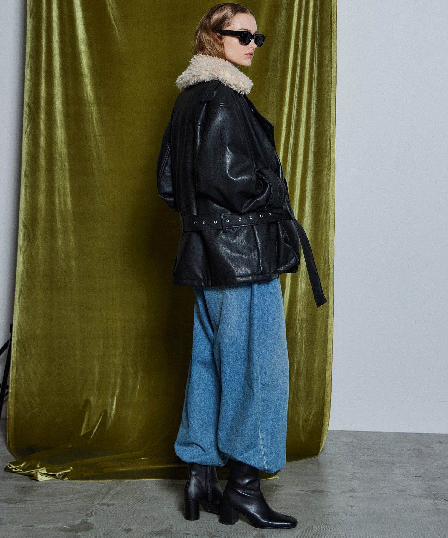 【26WINTER COLLECTION】Faux Leather Short Trench Jacket