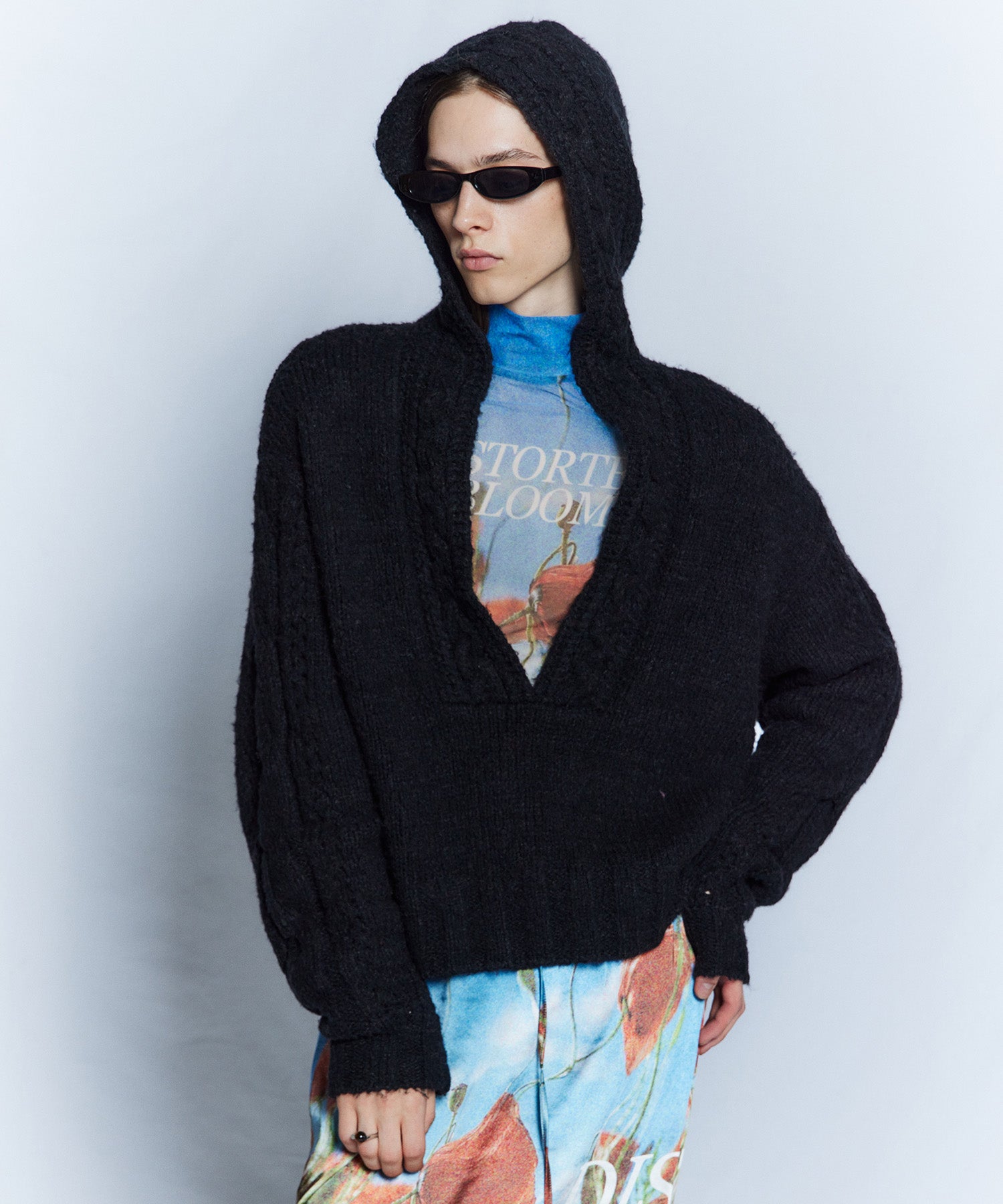 【26WINTER PRE-ORDER】DISTORTED BLOOM Logo Sheer Top