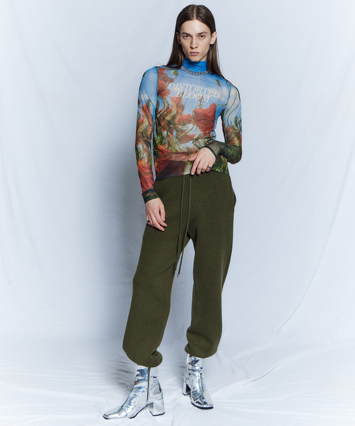 【26WINTER PRE-ORDER】DISTORTED BLOOM Logo Sheer Top