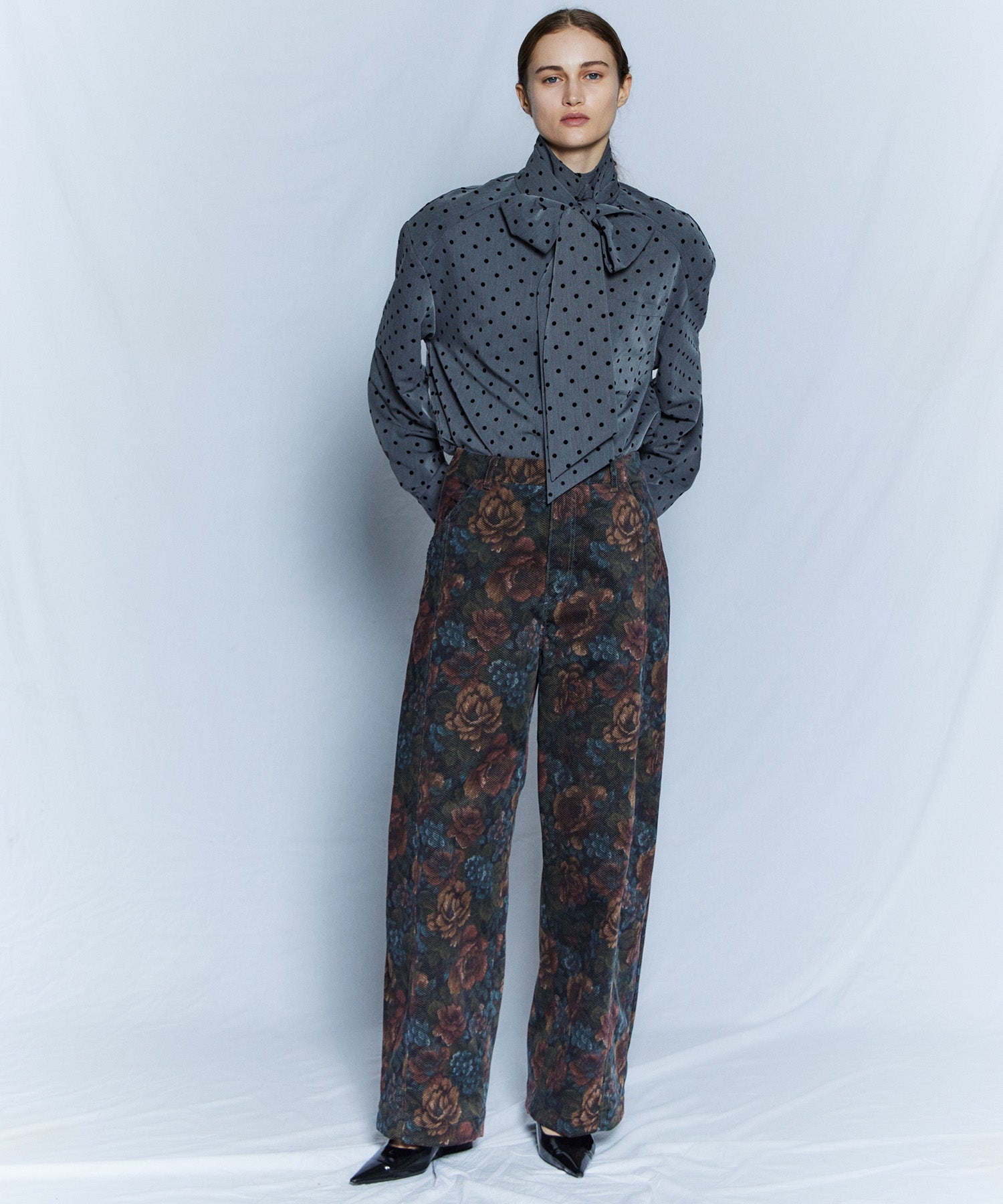 【26WINTER COLLECTION】Multi-Fabric Cocoon Pants