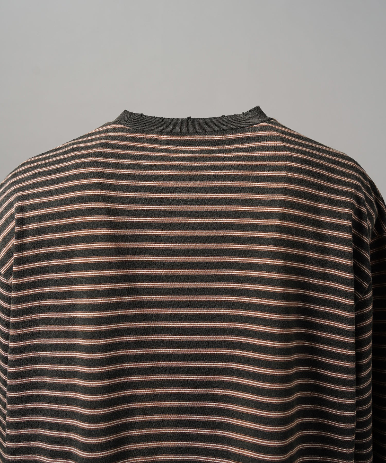 [26AW PRE-ORDER] Cotton Balfa Lace Prime Over Henley Neck Long Sleeve Knit T-shirt