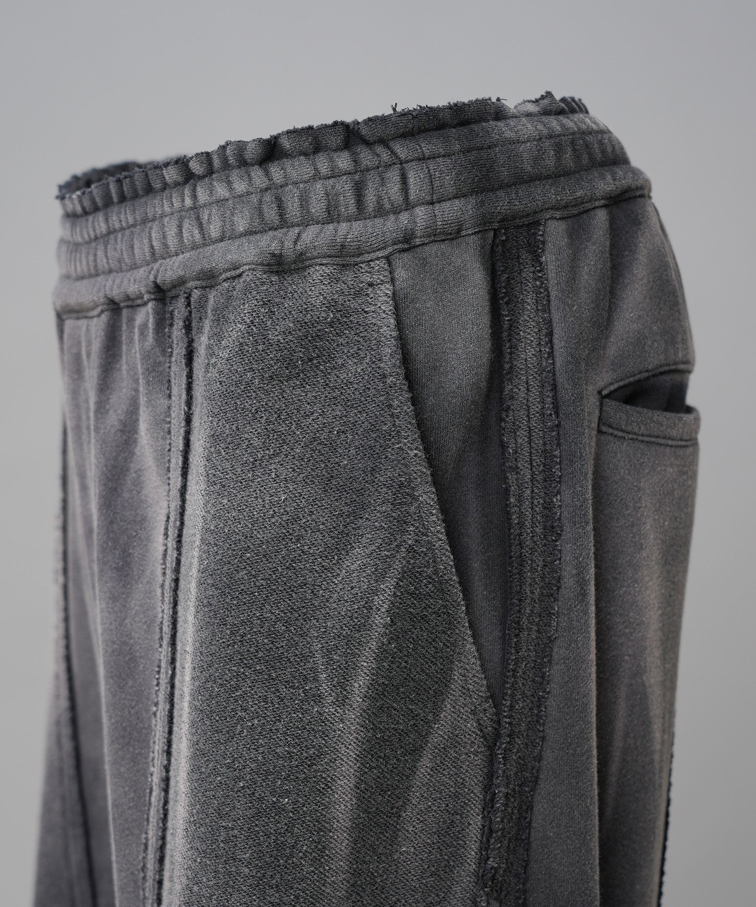 【26AW PRE-ORDER】페이드 인 사이드 아웃 프라임 와이드 3D 전환 스웨트 팬츠
