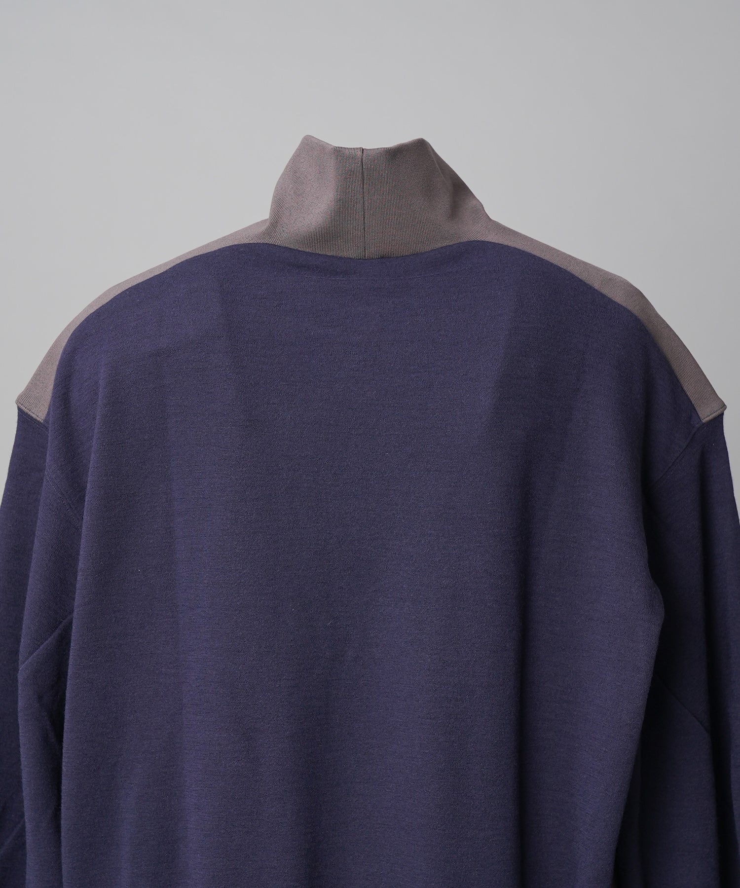 【26AW PRE-ORDER】カラースイッチングアクリルウールポンチプライムオーバーモックネックスウェット