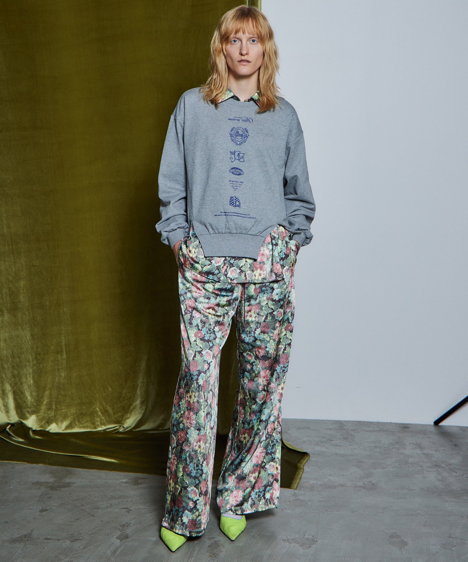 【26WINTER PRE-ORDER】Gobelin Floral Print Easy Pants