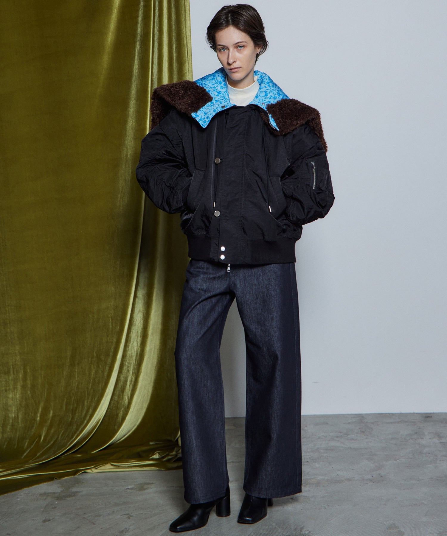 [26WINTER COLLECTION] 纯素皮革对接直筒牛仔布