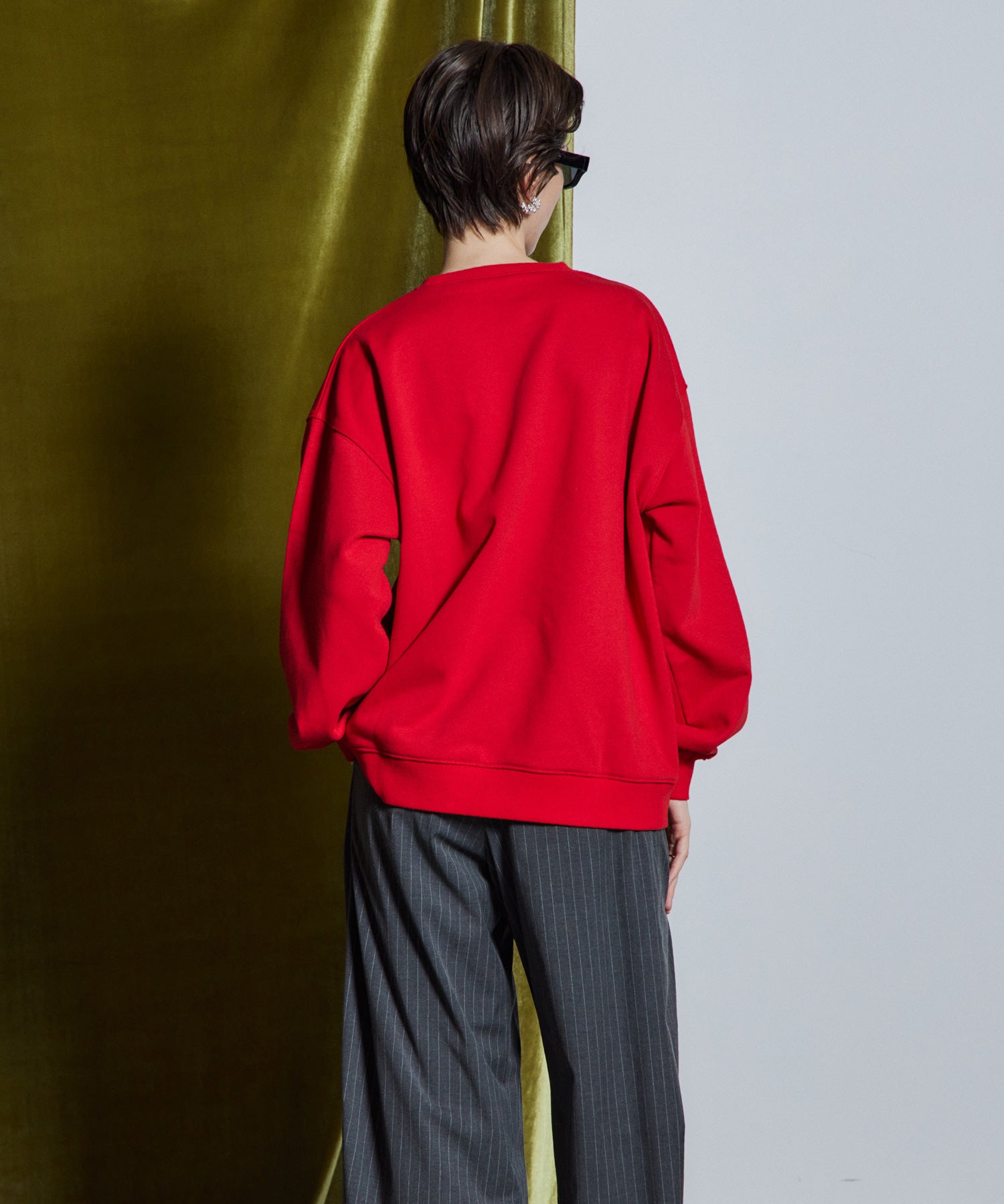 【26WINTER PRE-ORDER】BOUNDARY Embossed Sweatshirt