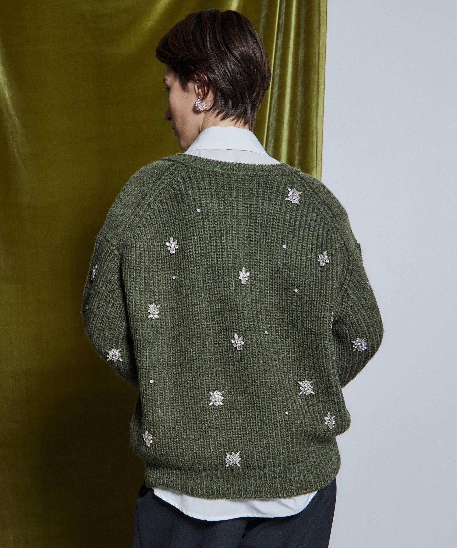 【26WINTER COLLECTION】Bijou Henley Neck Knit Top