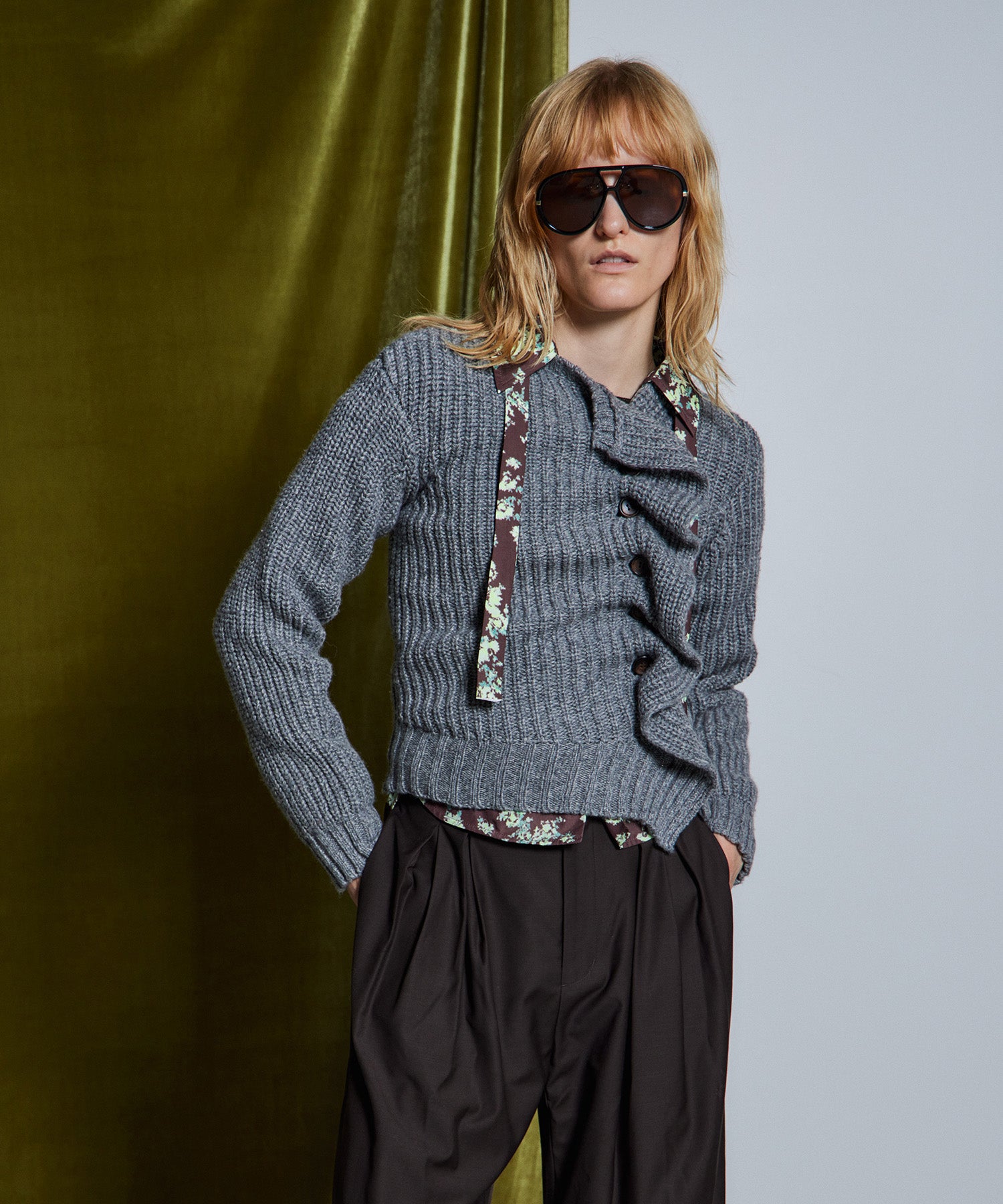 【26WINTER PRE-ORDER】Asymmetrical Frill Cardigan