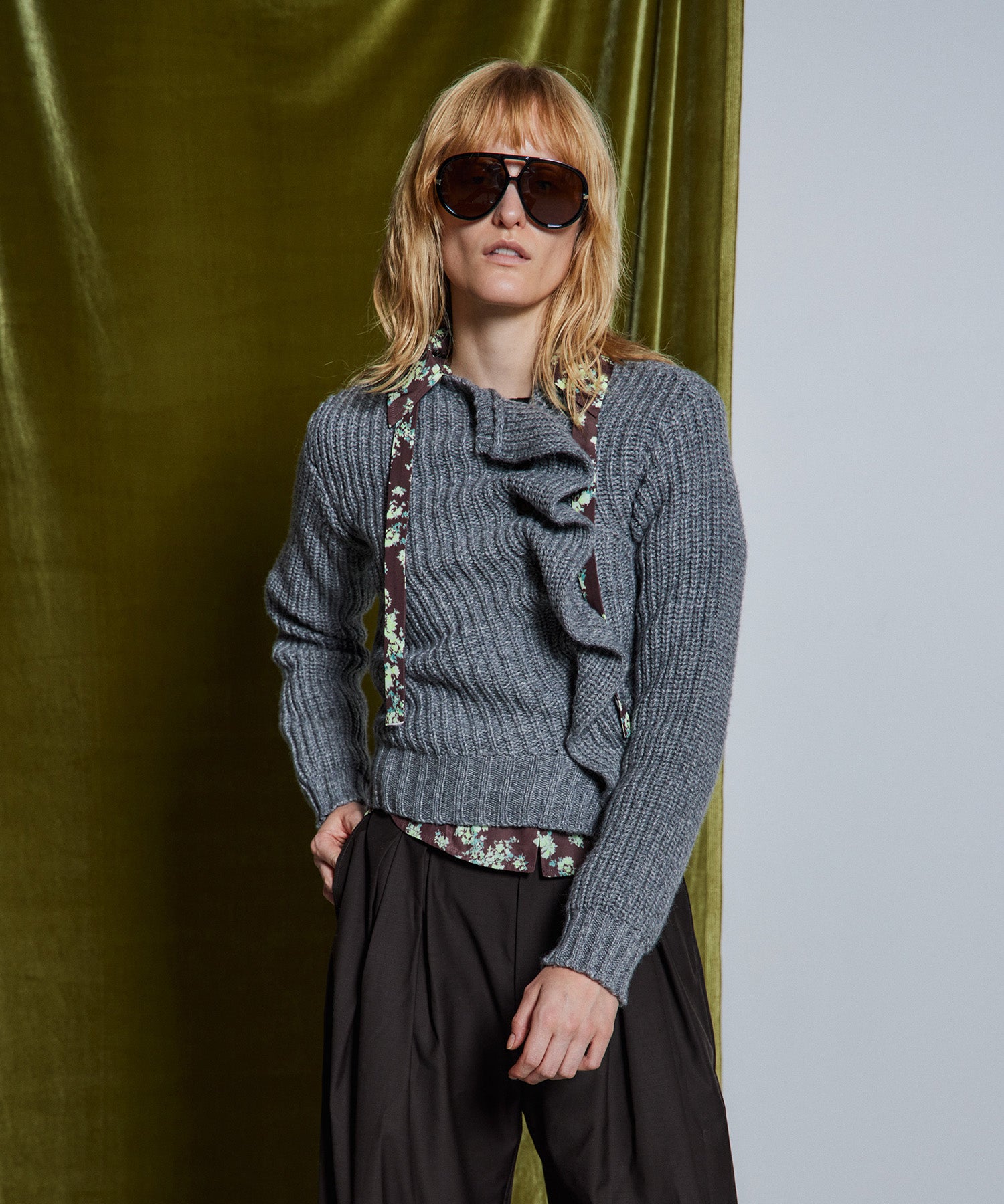 【26WINTER PRE-ORDER】Asymmetrical Frill Cardigan