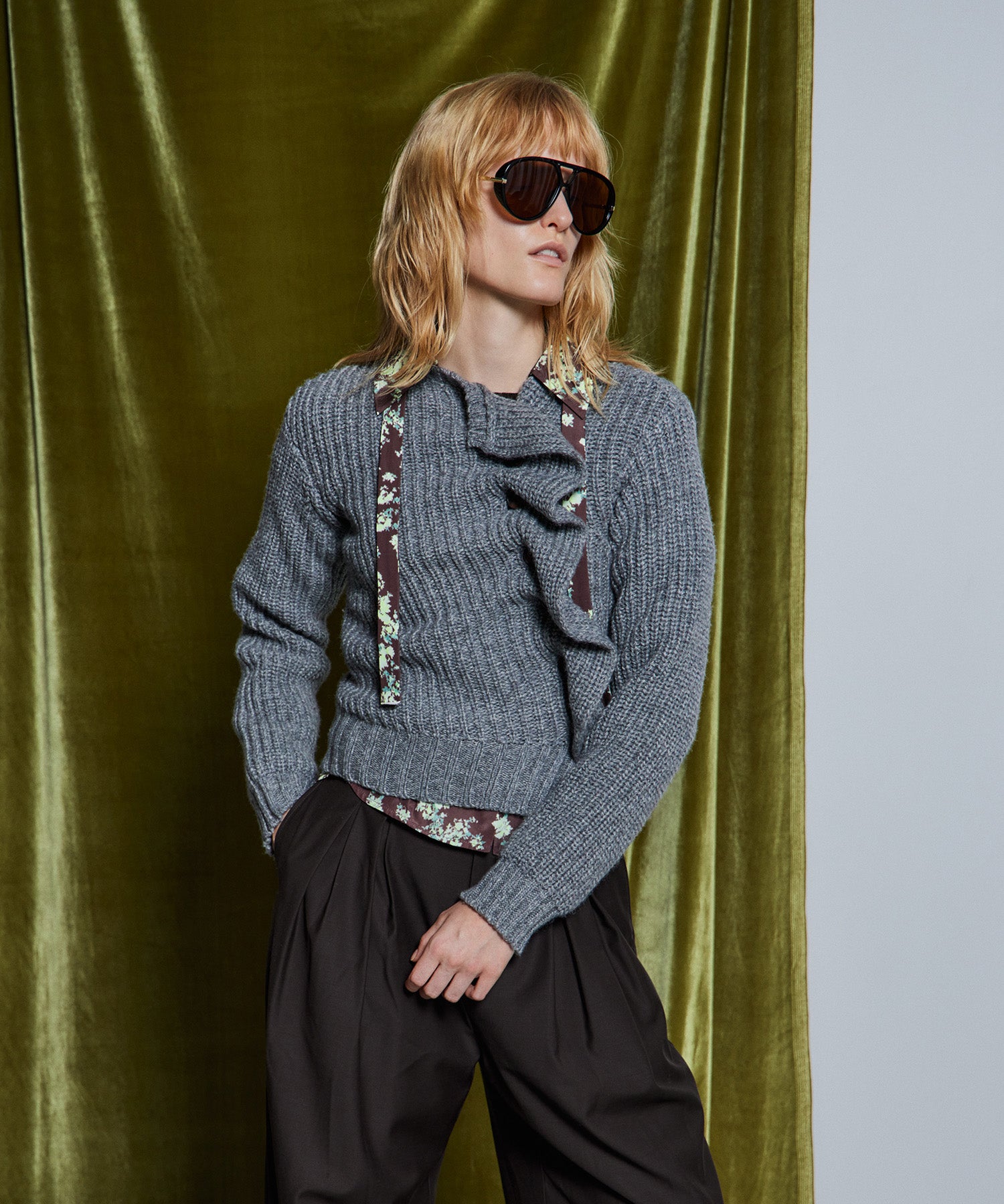 【26WINTER PRE-ORDER】Asymmetrical Frill Cardigan