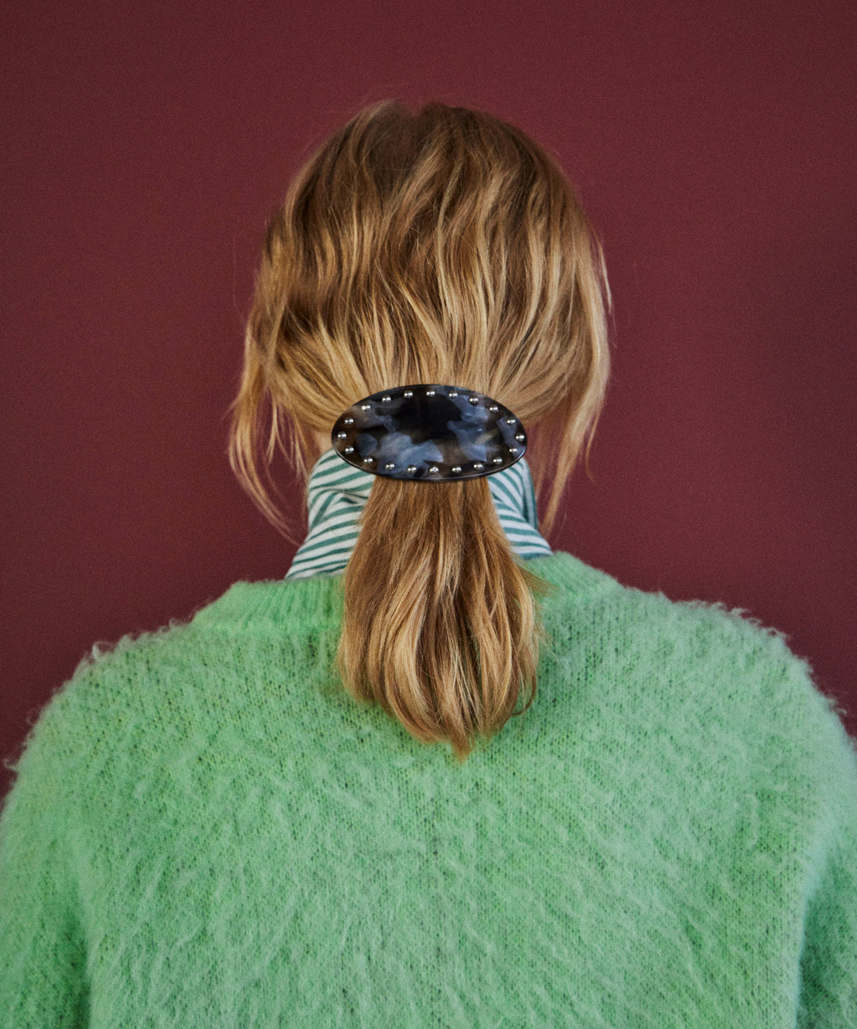 Stud Barrette