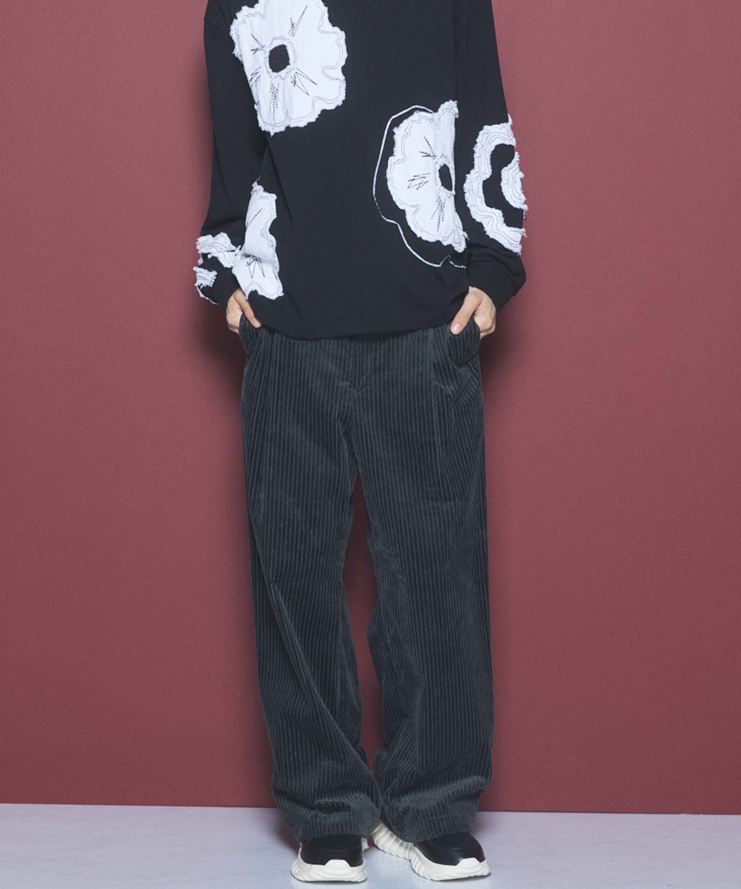 Wide-Wale Corduroy One-Tuck Pants