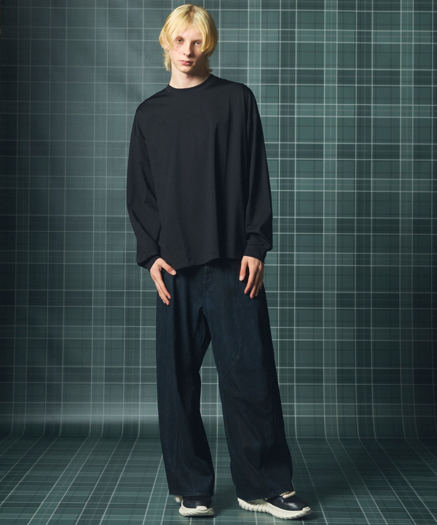 Three-Dimensional Cutting Denim Pants