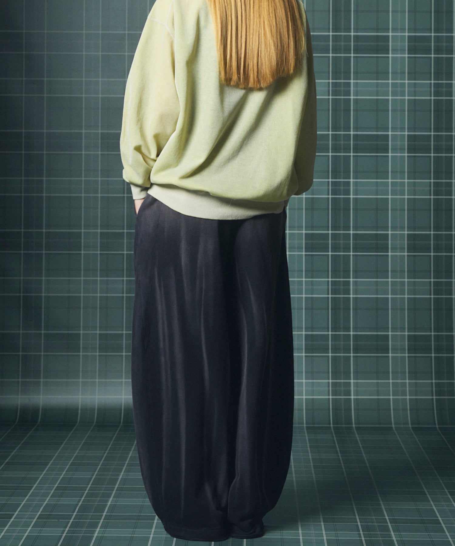 【26AW PRE-ORDER】페이드 인 사이드 아웃 프라임 와이드 3D 전환 스웨트 팬츠