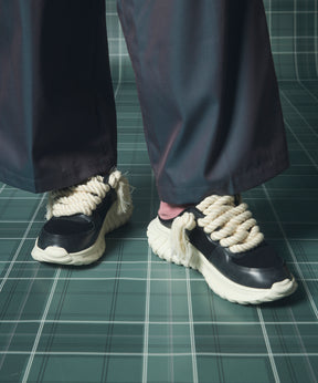 [SPECIAL SHOES FACTORY COLLABORATION] Plain Toe With Open Lacing Flat Slip-ons