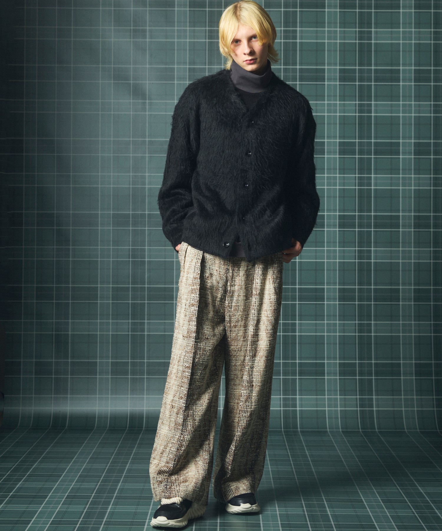 【26AW PRE-ORDER】シャギーニットプライムオーバーYネックカーディガン