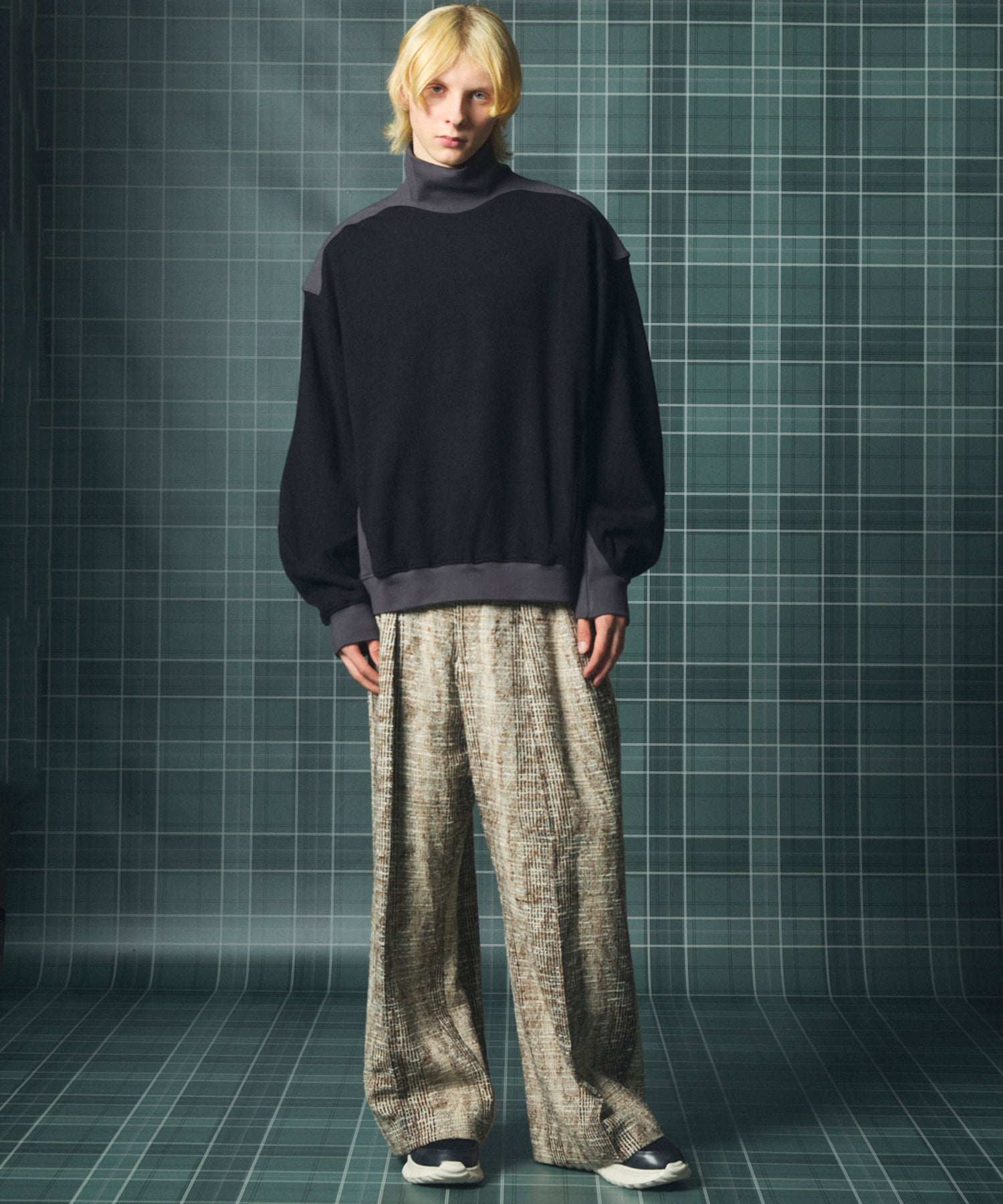 【26AW PRE-ORDER】カラースイッチングアクリルウールポンチプライムオーバーモックネックスウェット
