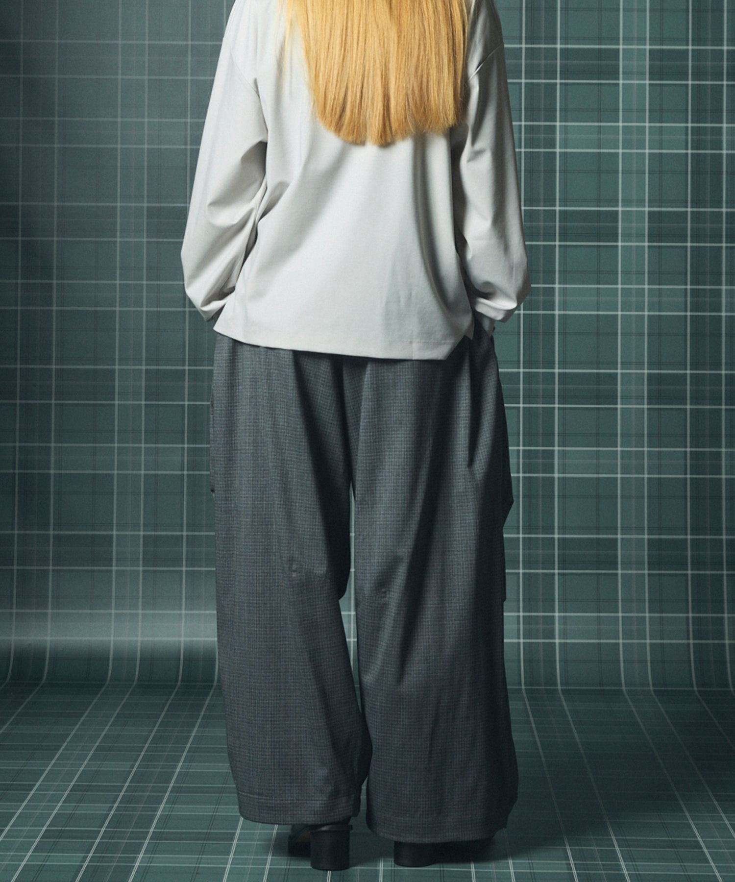 [26AW PRE-ORDER] Banana Curve Silhouette Prime-Wide Cargo Trousers