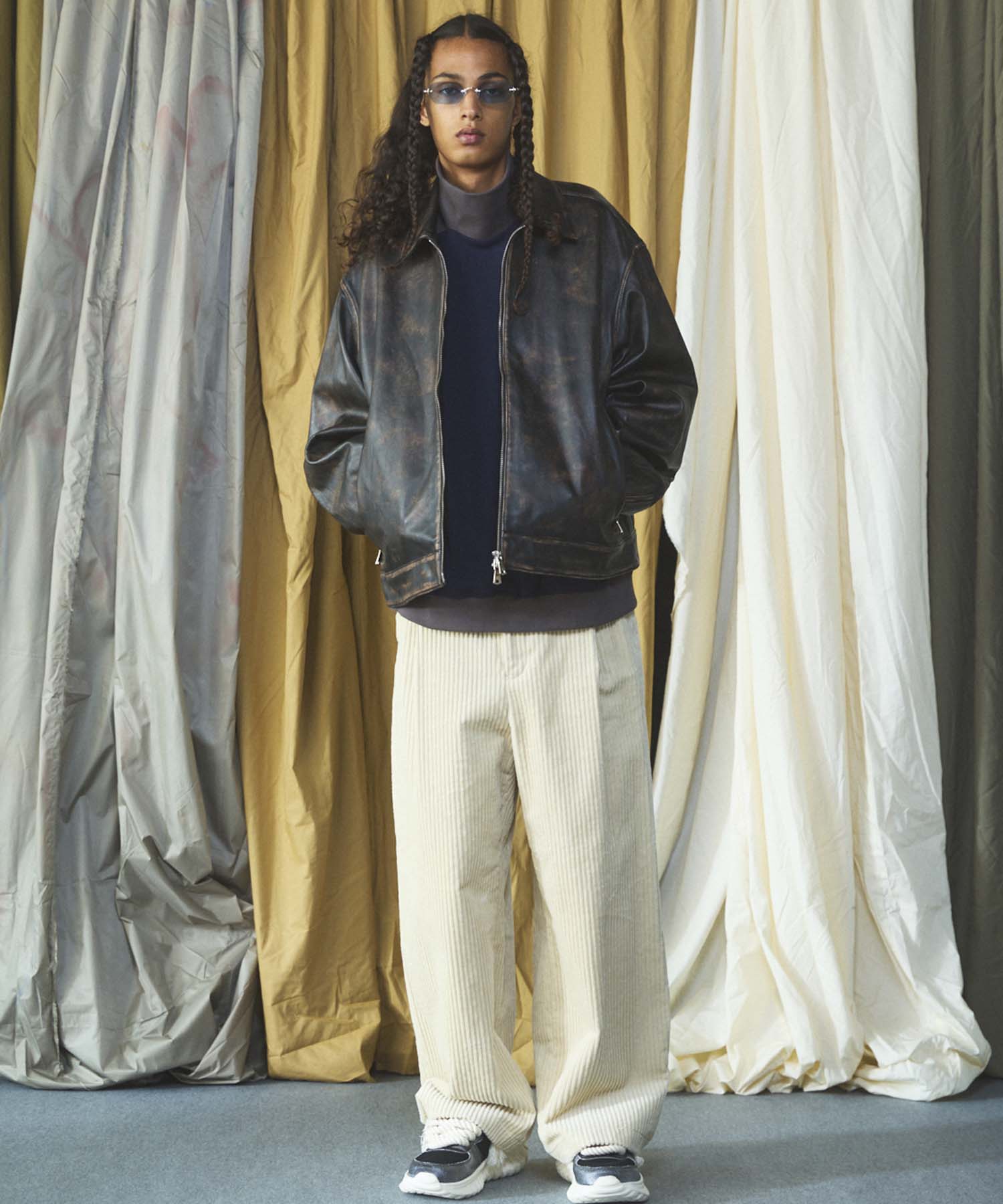 Wide-Wale Corduroy One-Tuck Pants