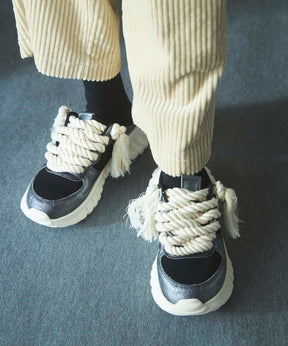[SPECIAL SHOES FACTORY COLLABORATION] Plain Toe With Open Lacing Flat Slip-ons