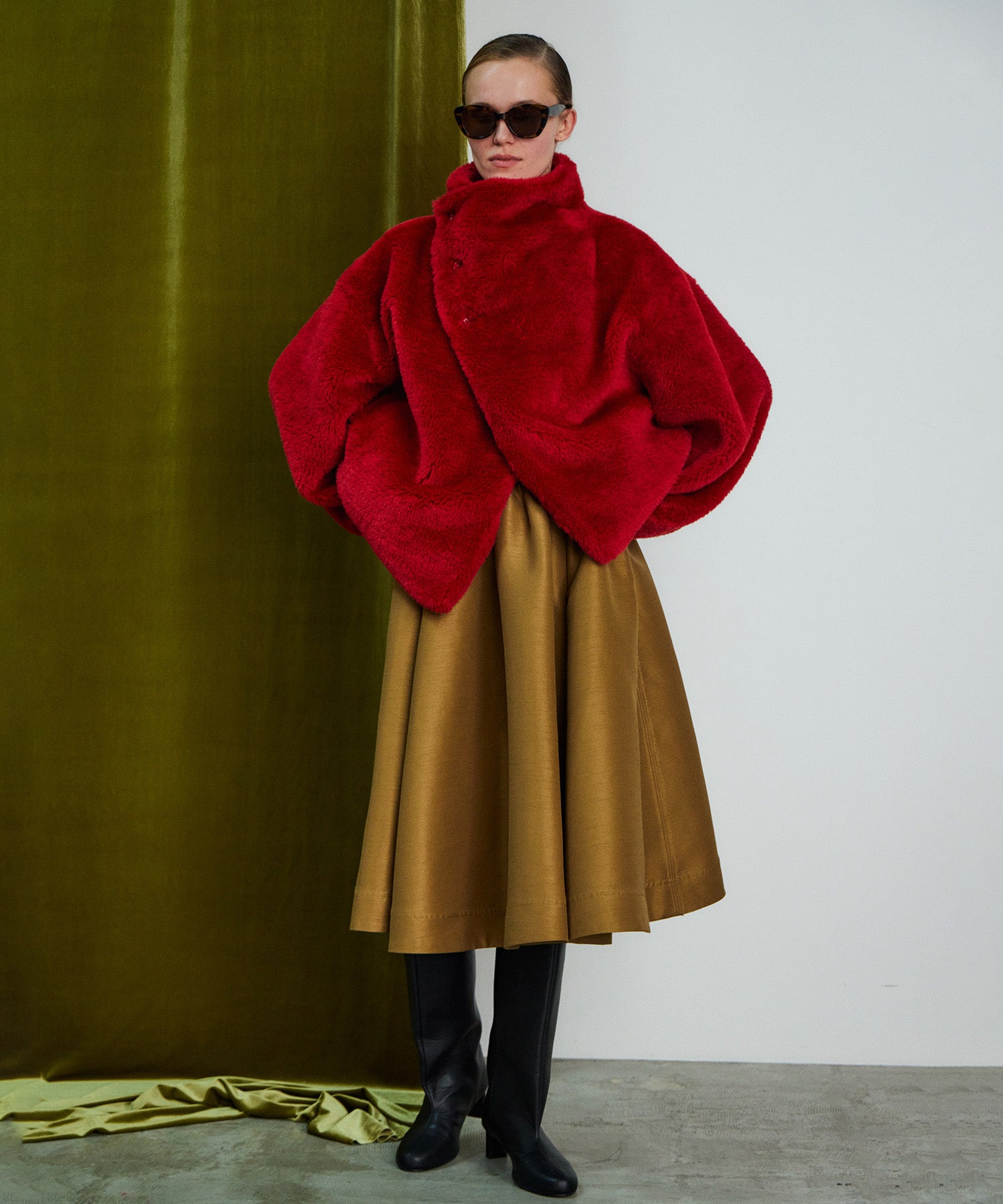 【26WINTER COLLECTION】Stand Collar Boa Coat