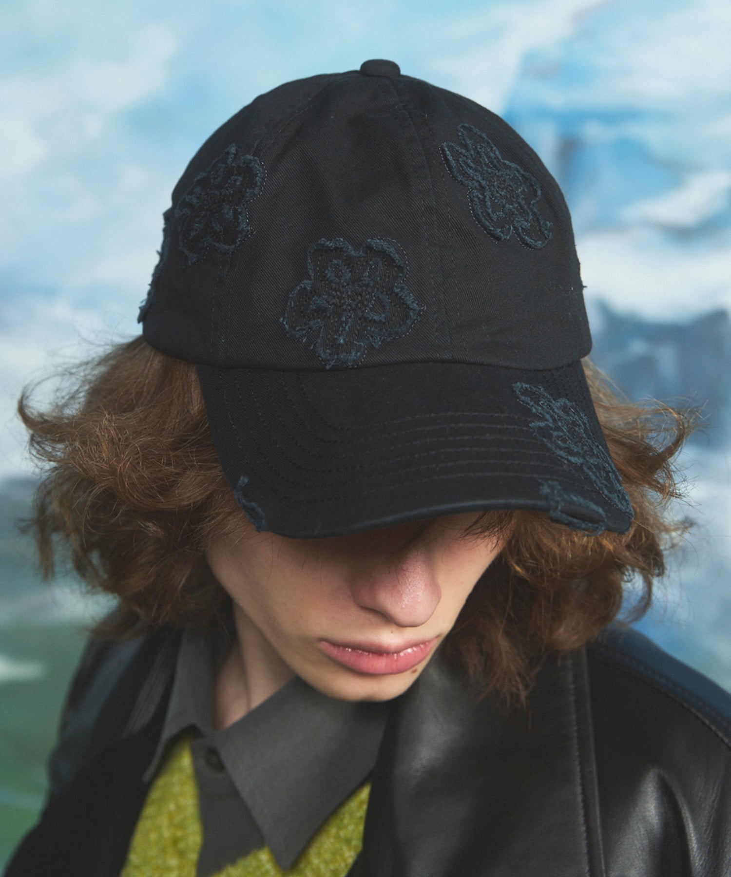 [PRE-ORDER] Motif Damaged Flower Pattern 6P Cap
