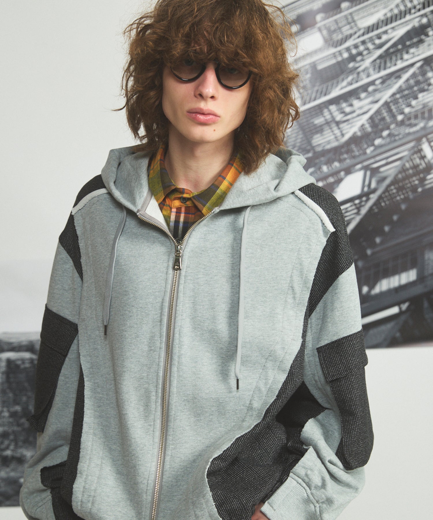 【26AW PRE-ORDER】異素材ドッキングプライムオーバージップパーカー