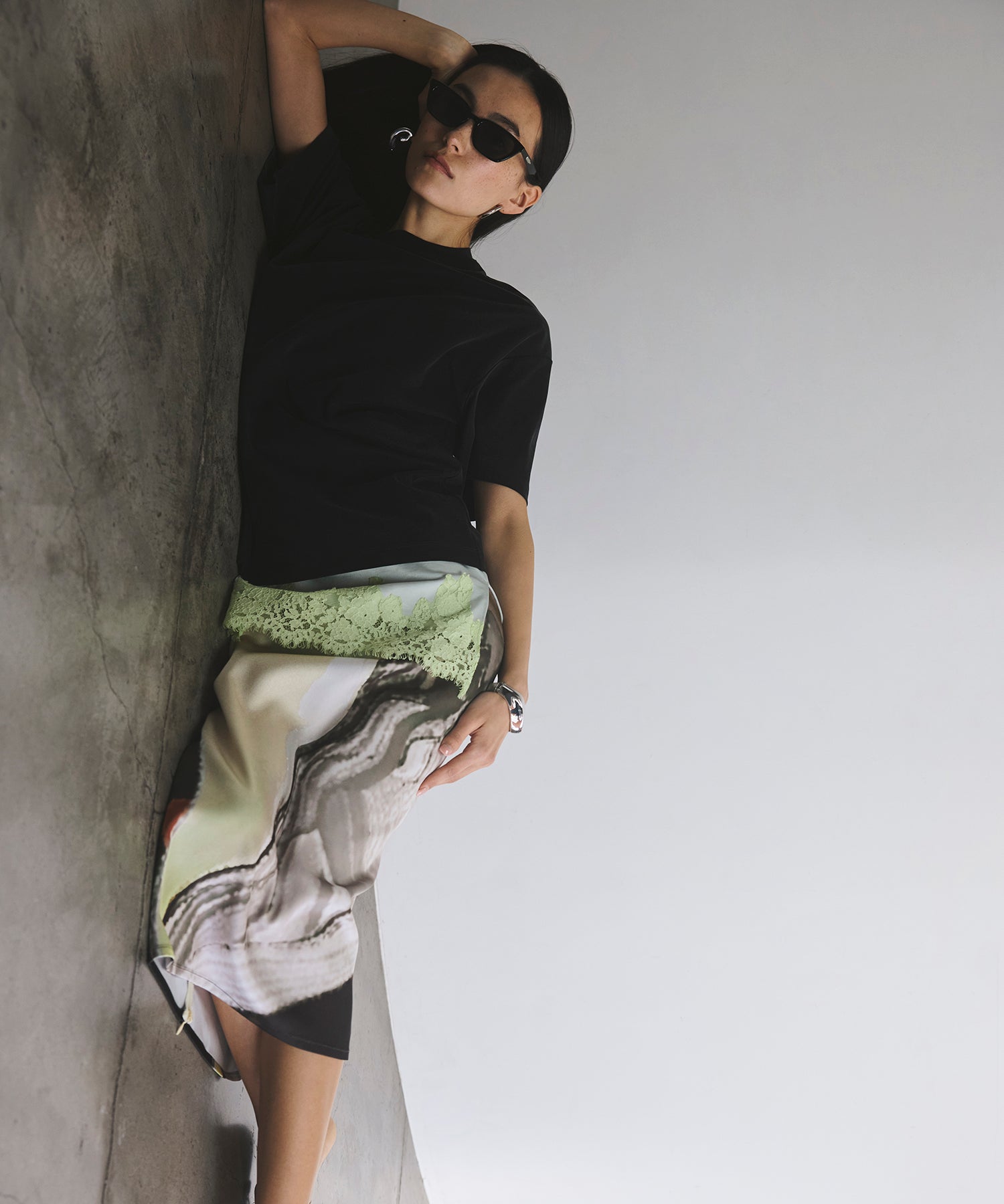 【PRE-ORDER】Book Wave 2WAY High-Slit Skirt