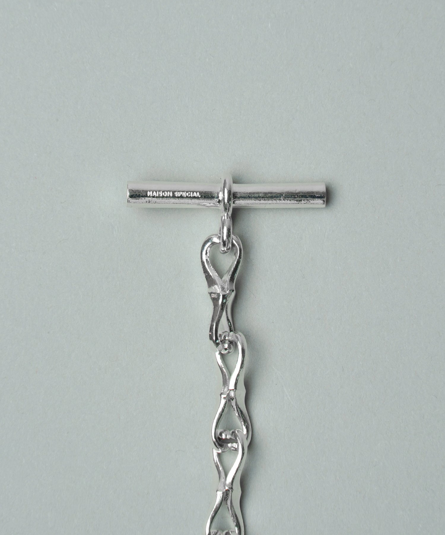 【26SS PRE-ORDER】F-hole Motif Chain Necklace