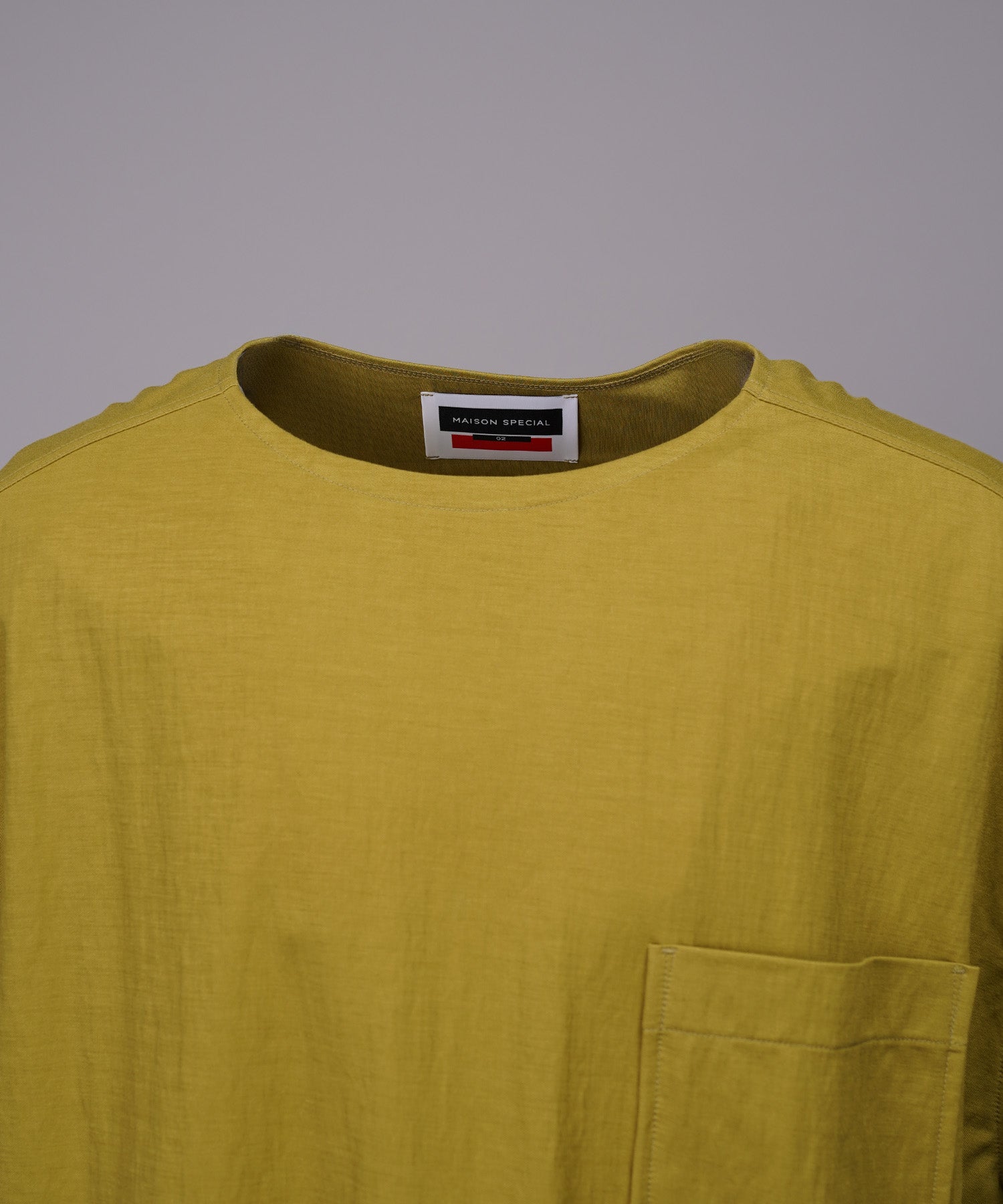 Woven-like Smooth Prime-Over Short-sleeved T-shirt