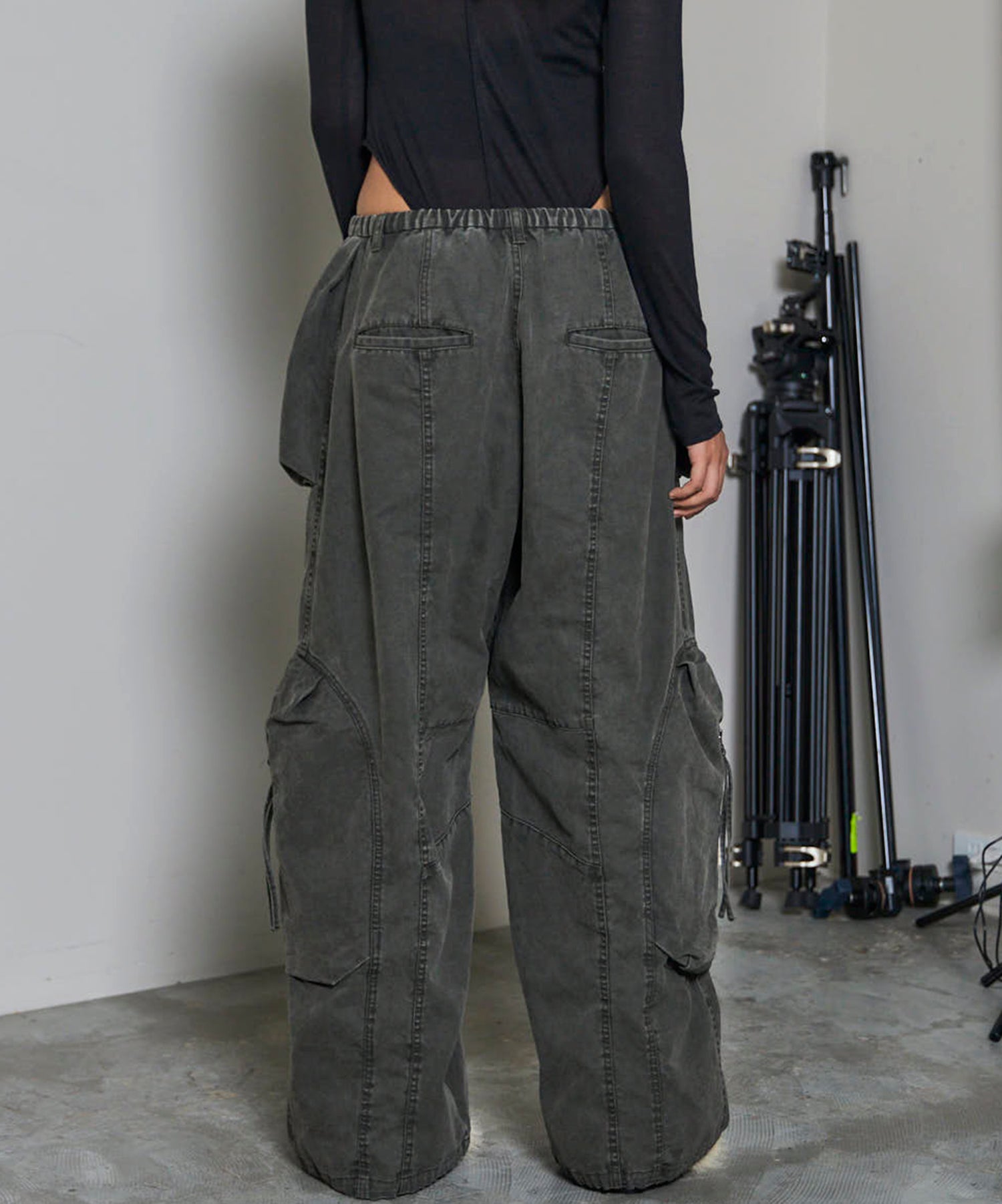 [25AUTUMN PRE-ORDER] Many Pockets Cargo Pants