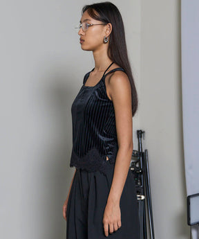 【25AUTUMN PRE-ORDER】Hem Lace Velvet Tank Top