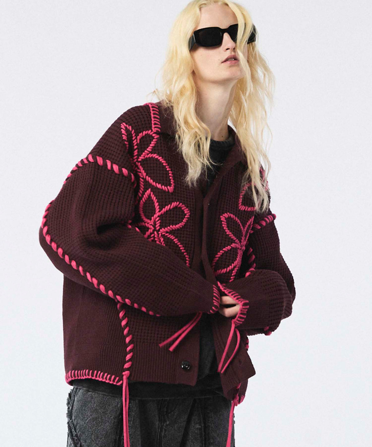 Oni-Waffle Flower Embroidery Prime-Over Collared Cardigan