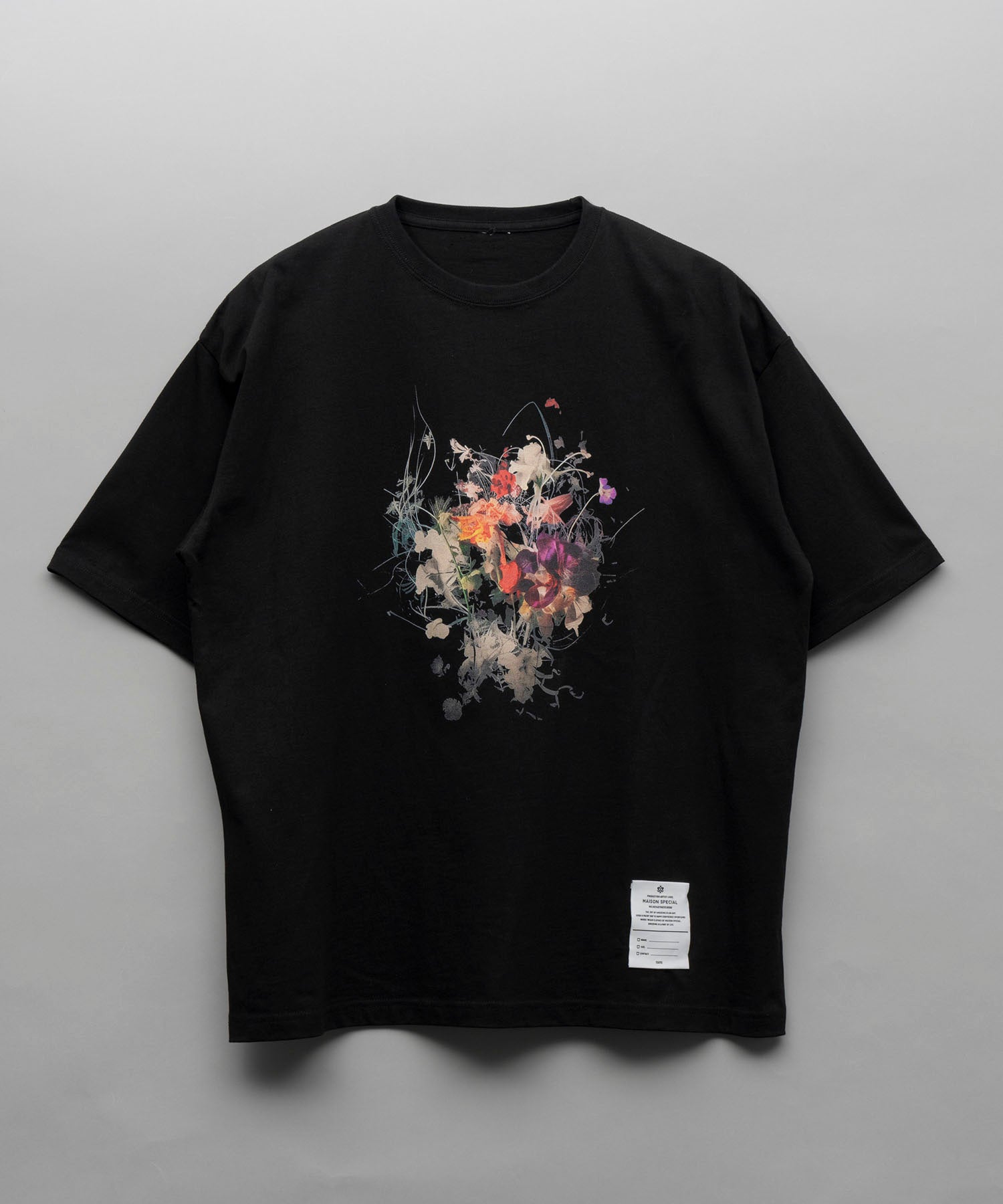 WEB LIMITED】Flower Graphic Prime-Over Crew Neck T-shirt