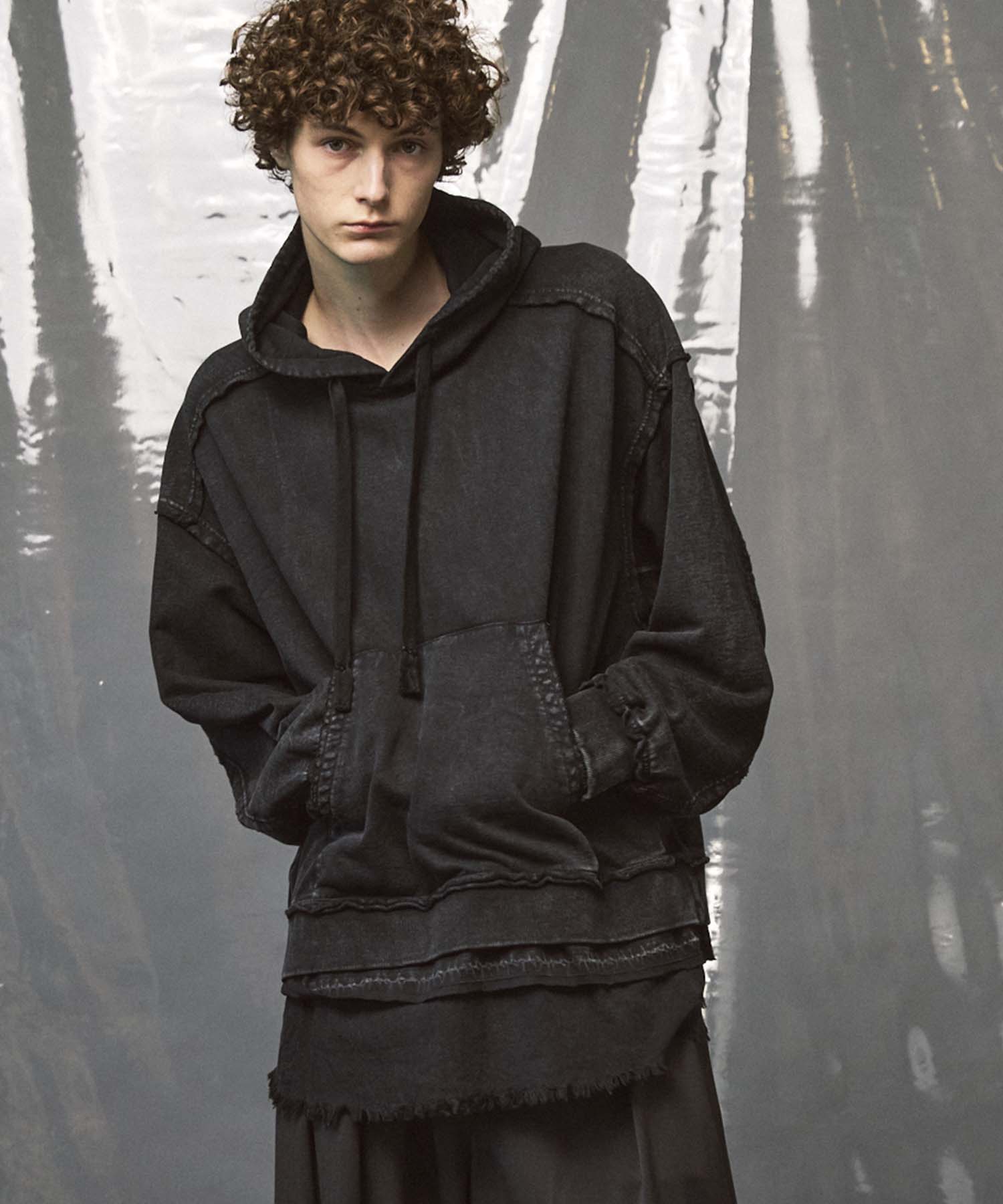 [25AW PRE-ORDER] Nuance Graphics Hand Stitching Long Sleeve TEE