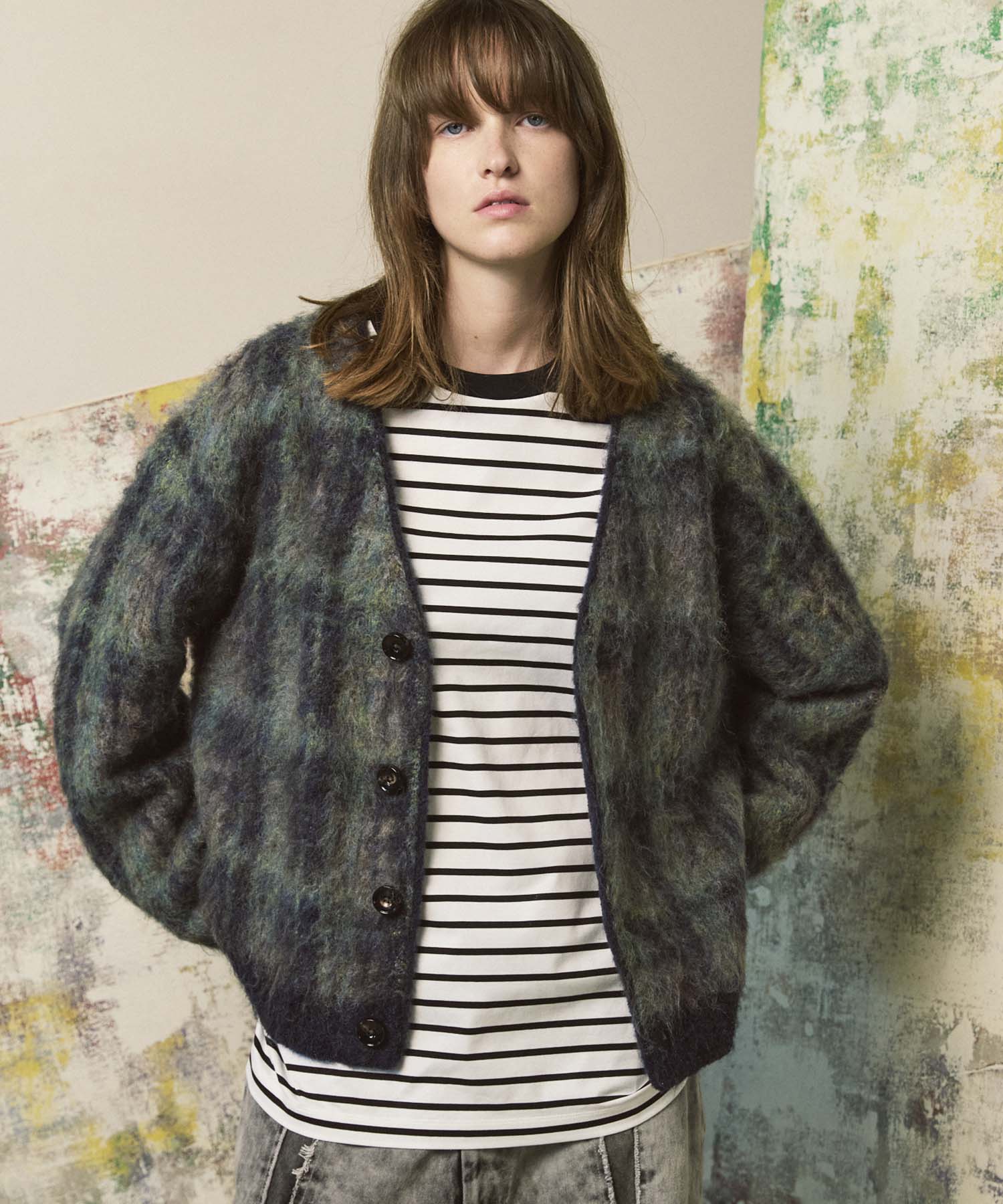 PRE-ORDER】5G Plaid Pattern Shaggy Knit V-neck Cardigan