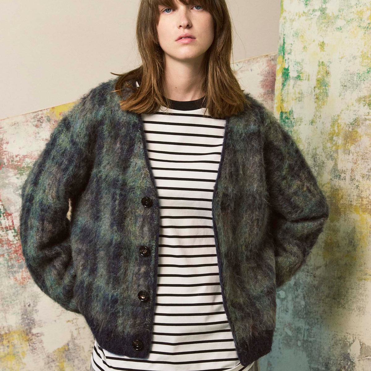 PRE-ORDER】5G Plaid Pattern Shaggy Knit V-neck Cardigan