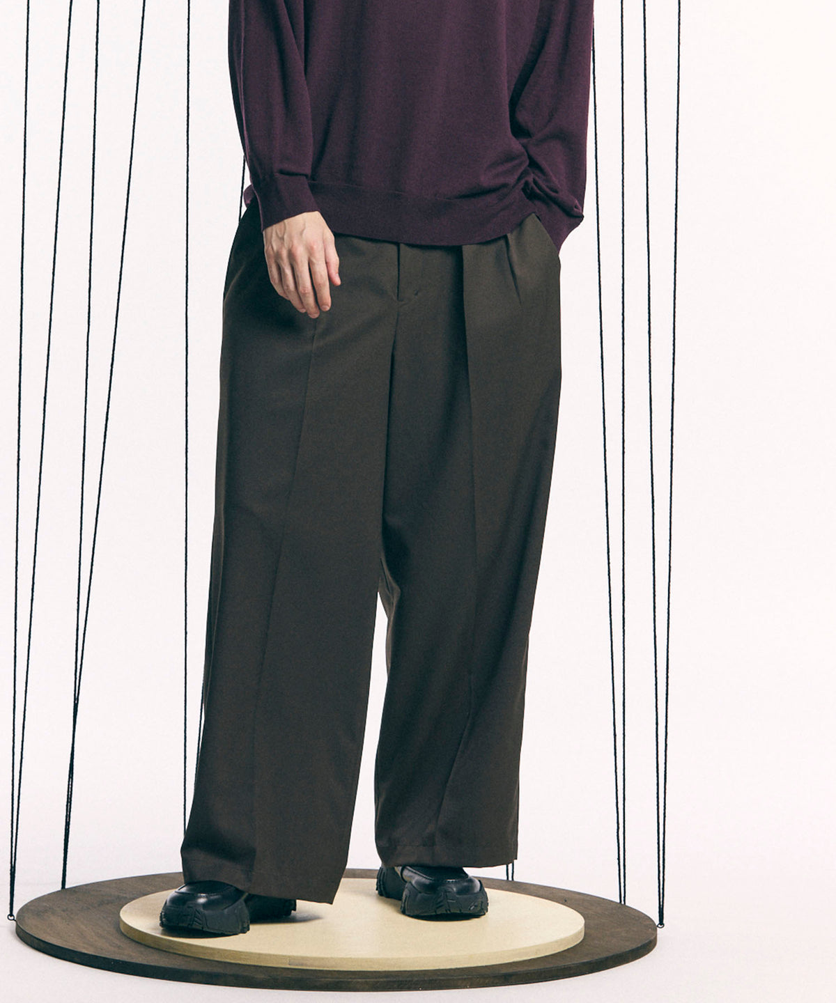 Wool Mix Continuous Town-Tuck Wide Pants