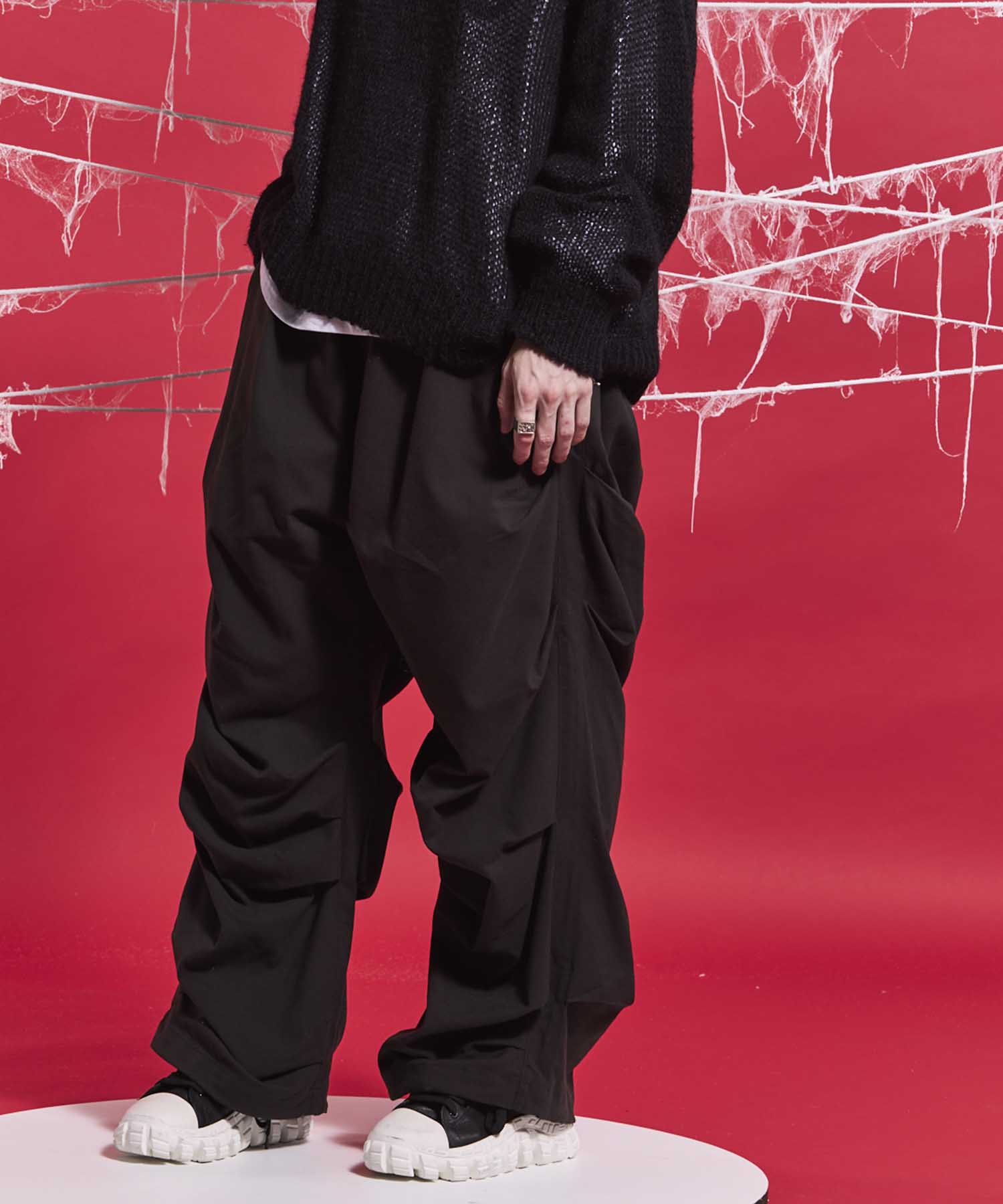 【24AW PRE-ORDER】Prime-Wide Random Tucks Parachute Pants