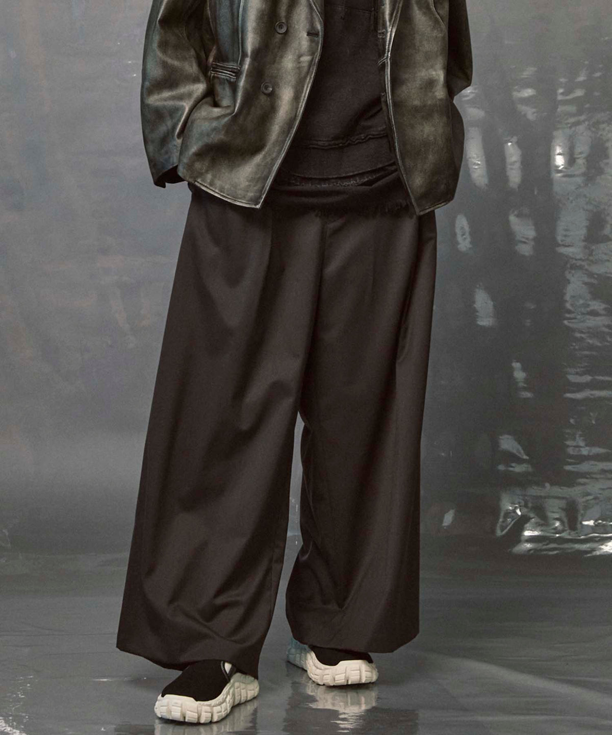 Wool Mix Smooth Prime Wide Baggy Pants