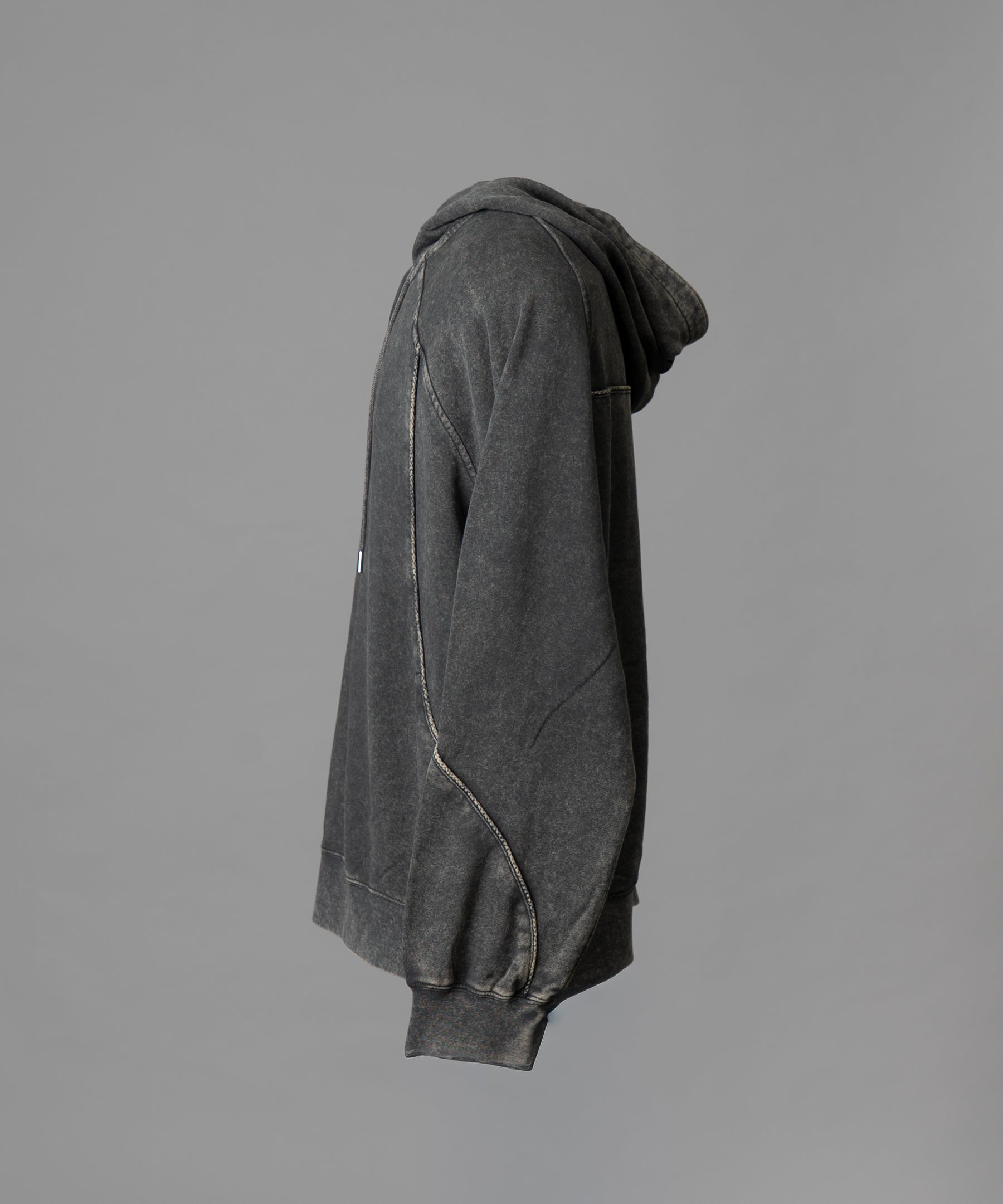 [25AW PRE-ORDER] Nuance Graphics Hand Stitching Long Sleeve TEE