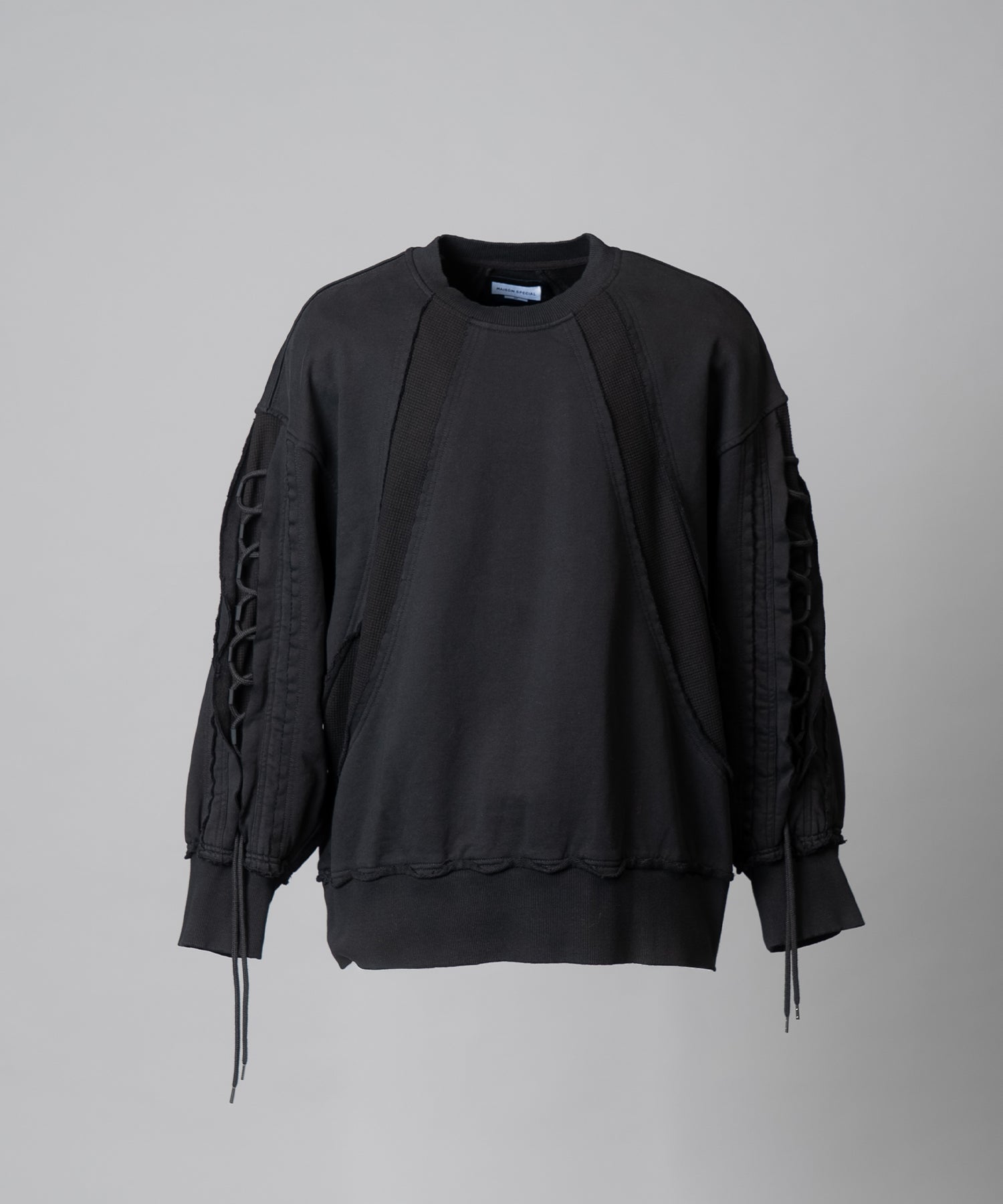 [25AW PRE-ORDER] Nuance Graphics Hand Stitching Long Sleeve TEE