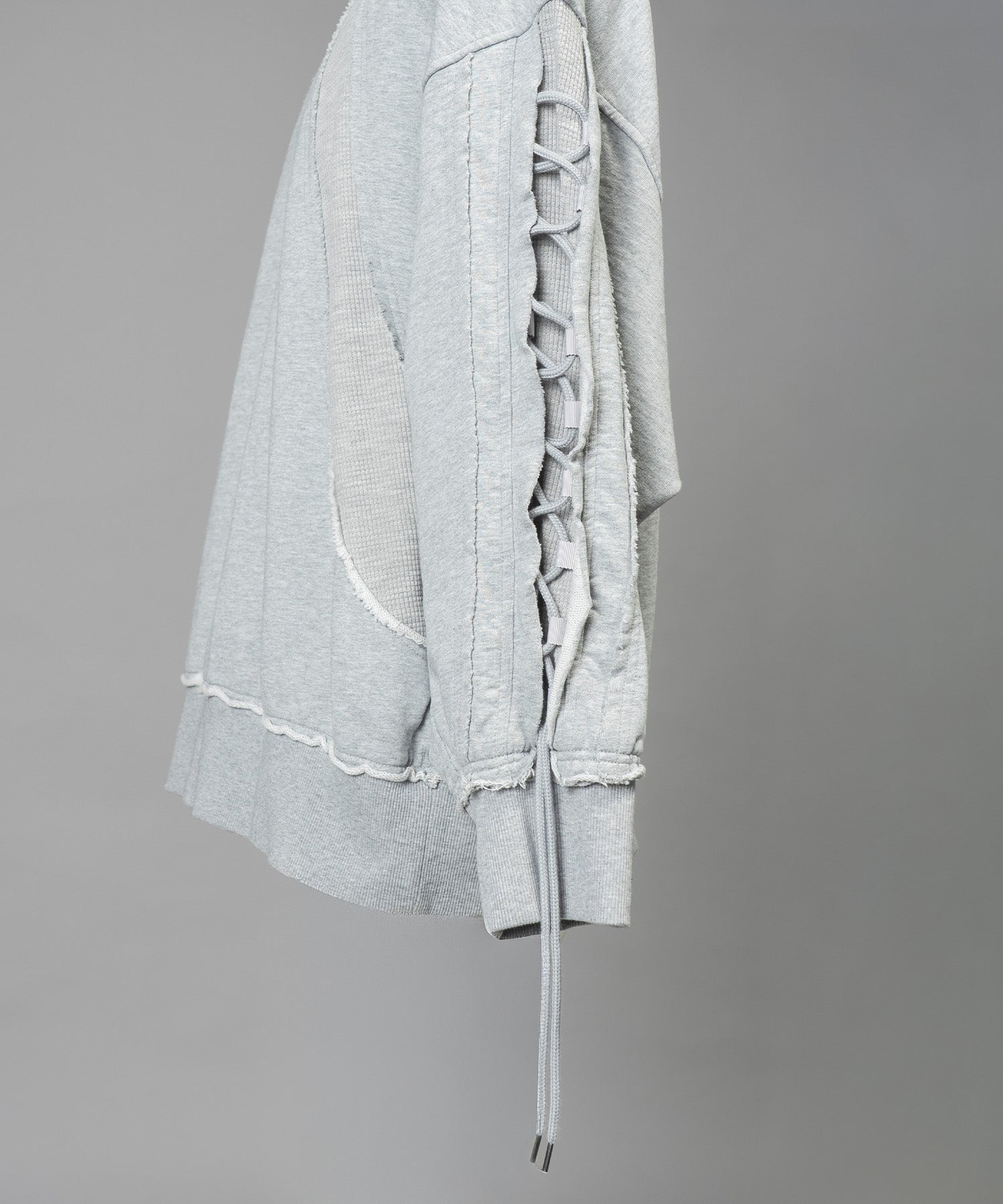 [25AW PRE-ORDER] Nuance Graphics Hand Stitching Long Sleeve TEE