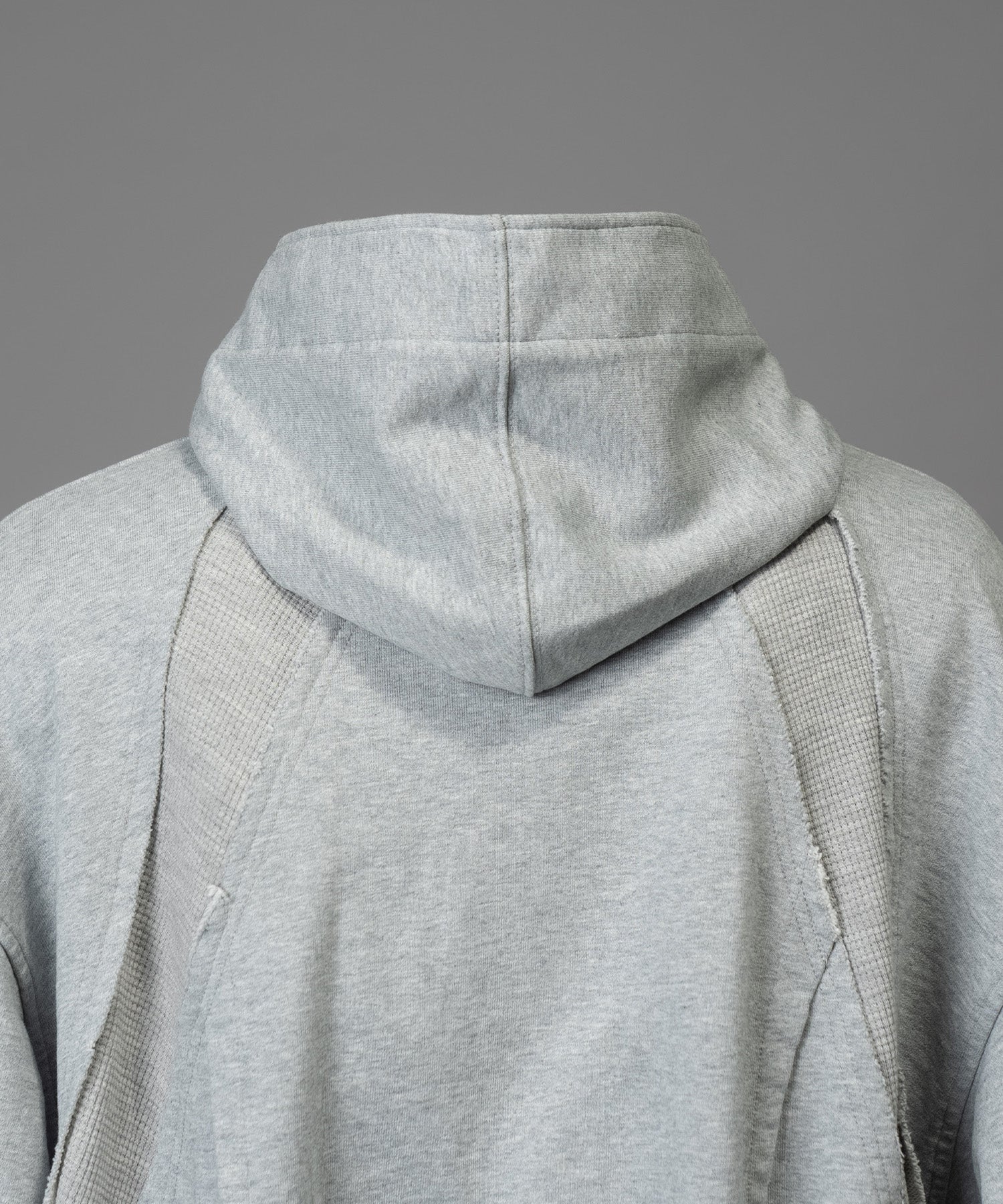 [25AW PRE-ORDER] Nuance Graphics Hand Stitching Long Sleeve TEE