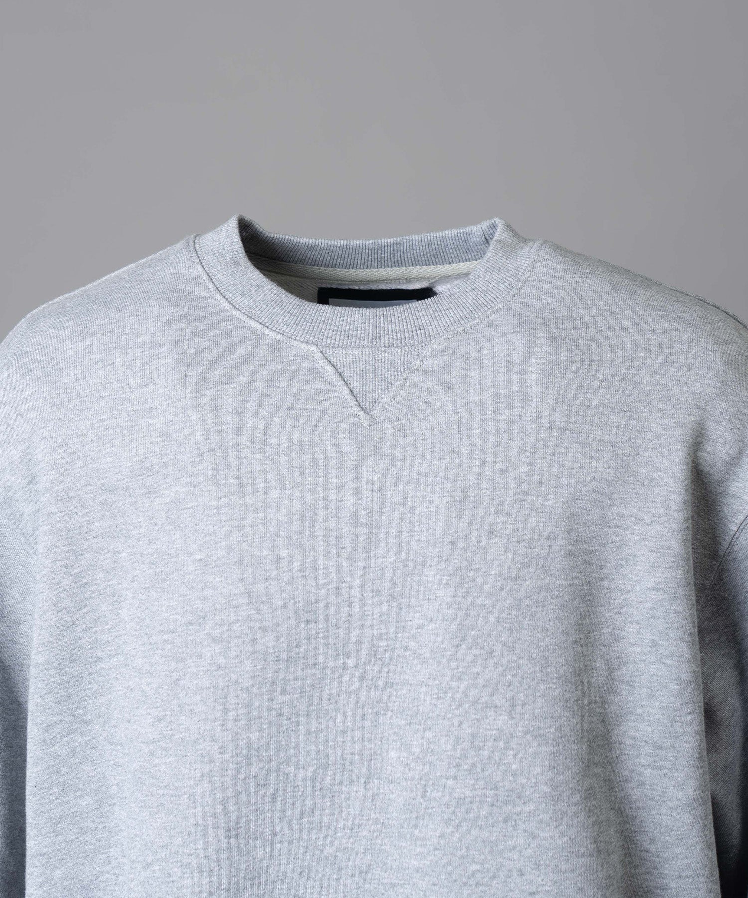 [25AW PRE-ORDER] Nuance Graphics Hand Stitching Long Sleeve TEE